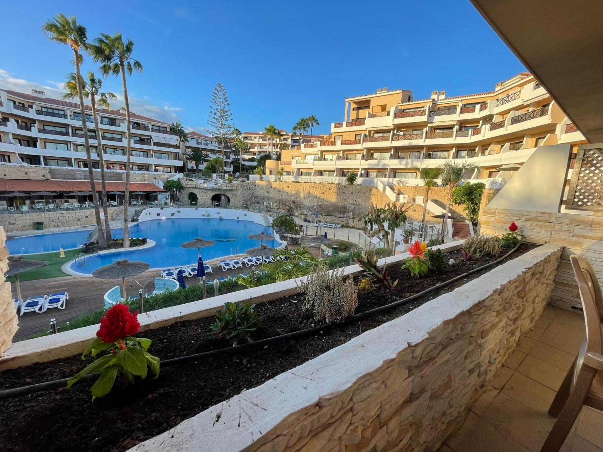 Paraiso Albatros, Beautiful Complex Appartement *