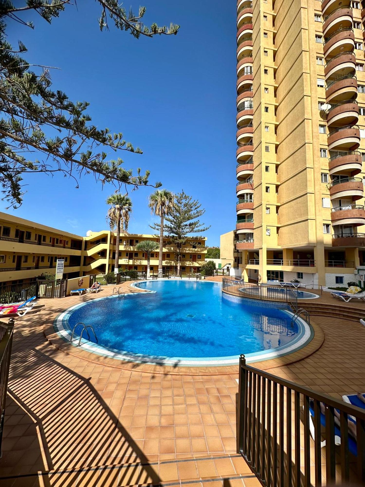 Few Meters To Vistas Beach. Free Wifi. Apartment Arona (Tenerife)