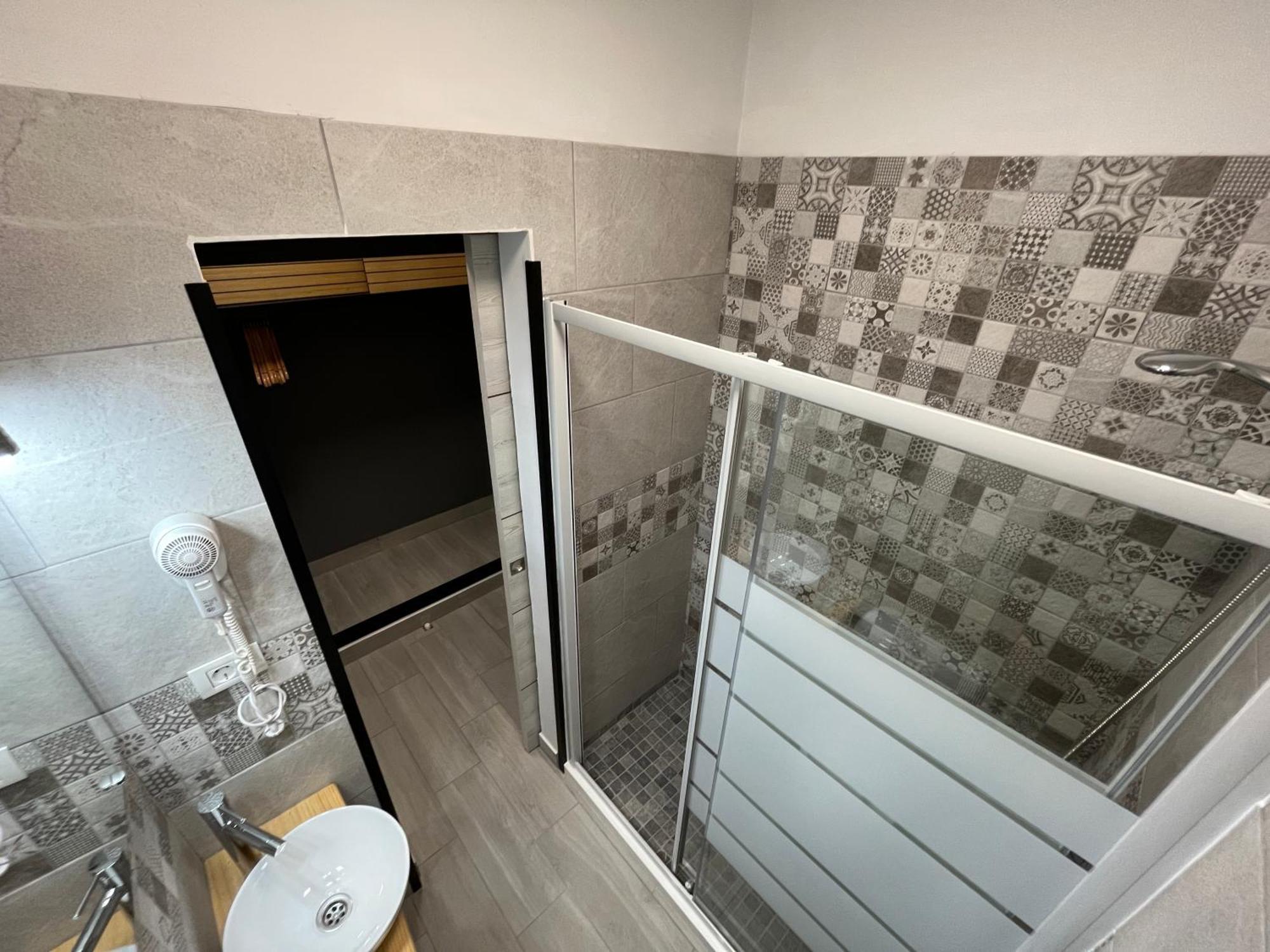 Hotel Cassandra Buzanada