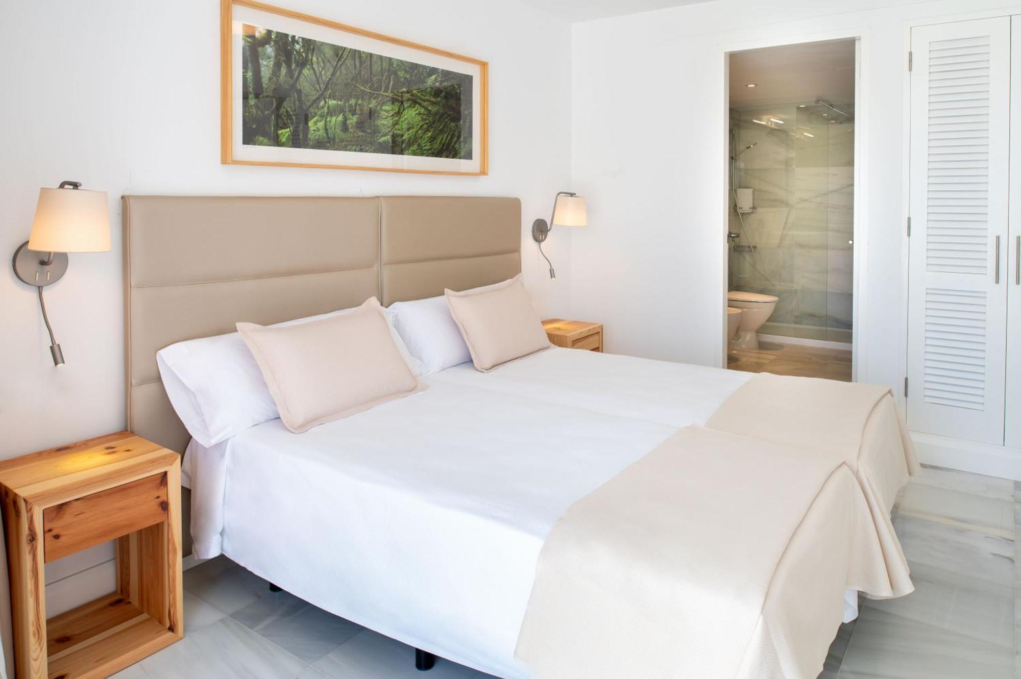 Parque Santiago Iv Official 3*