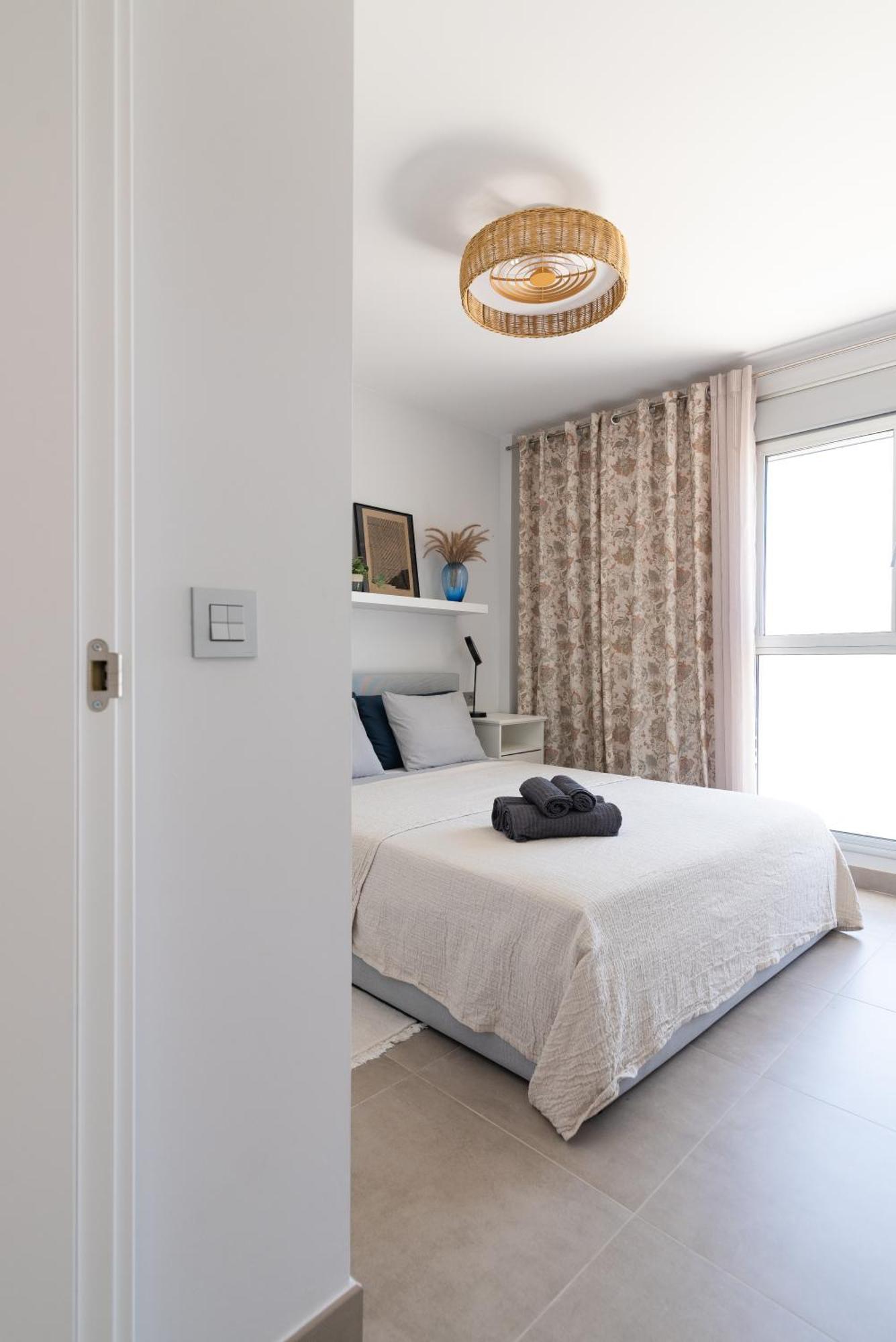 White Medano Apartment. New With Fast Wifi El Médano