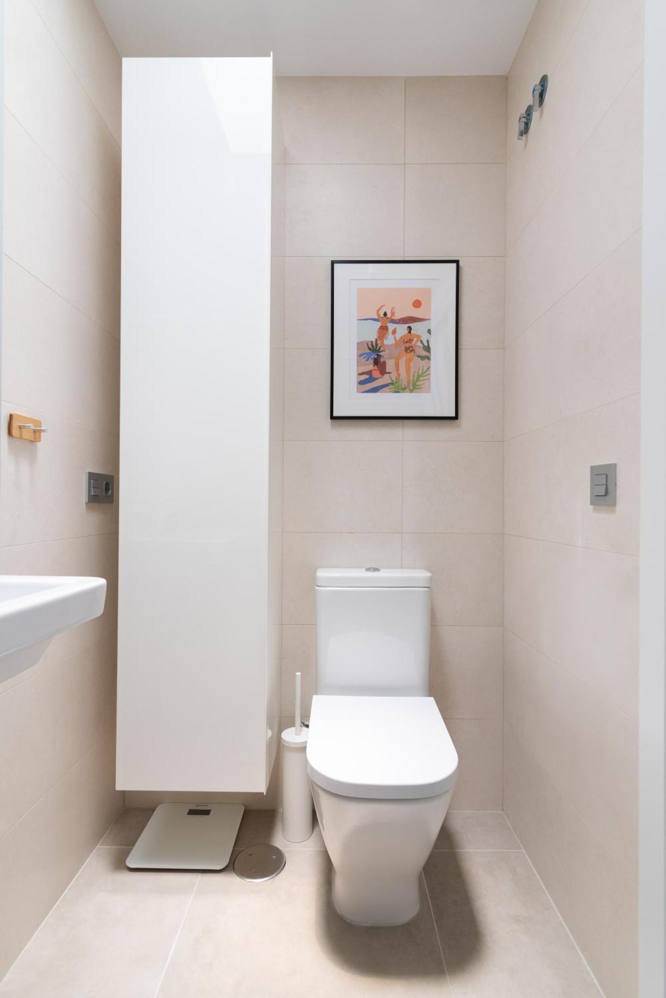 White Medano Apartment. New With Fast Wifi Сasa de vacaciones