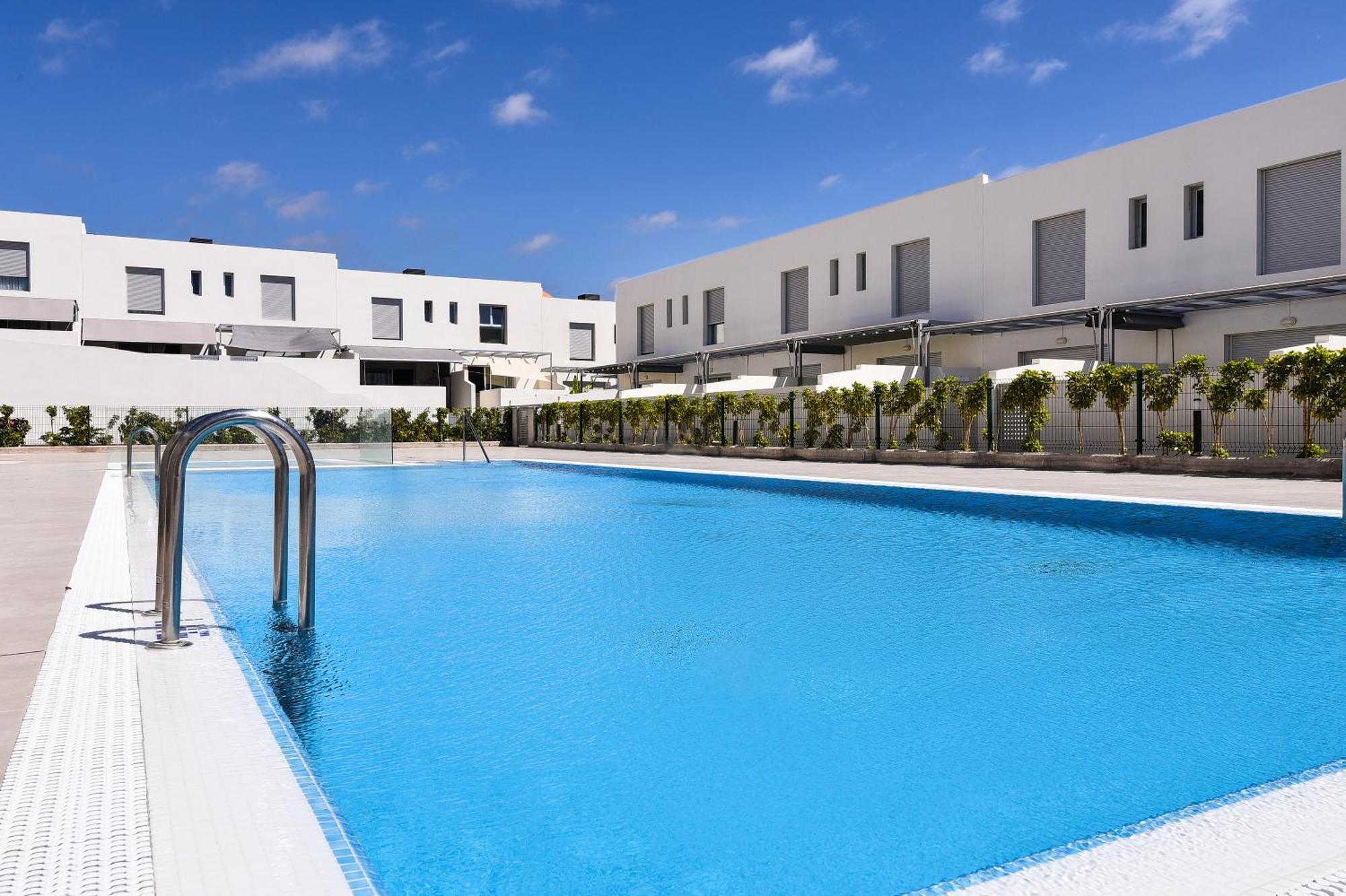 Сasa de vacaciones White Medano Apartment. New With Fast Wifi El Médano