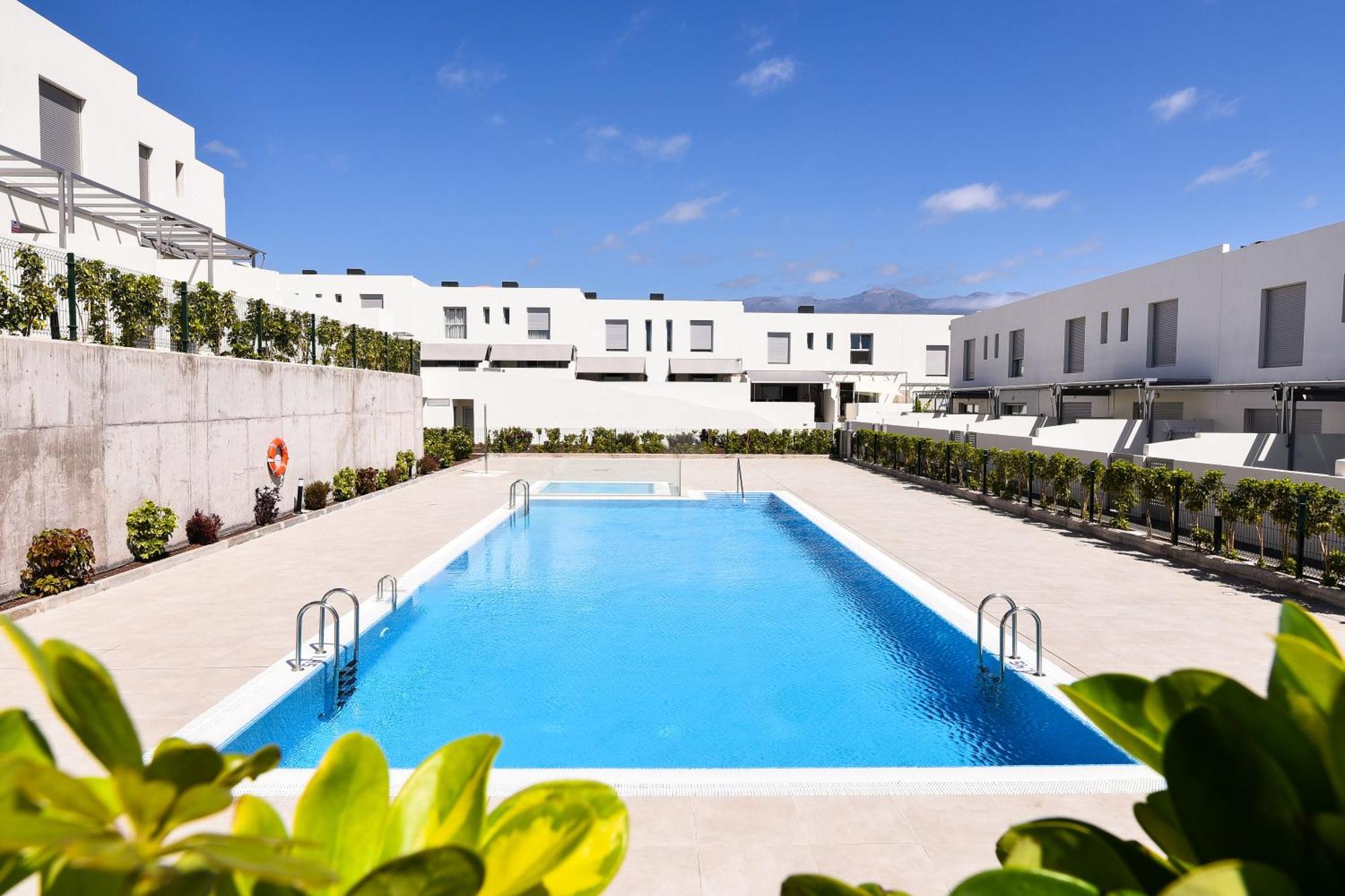 Сasa de vacaciones White Medano Apartment. New With Fast Wifi
