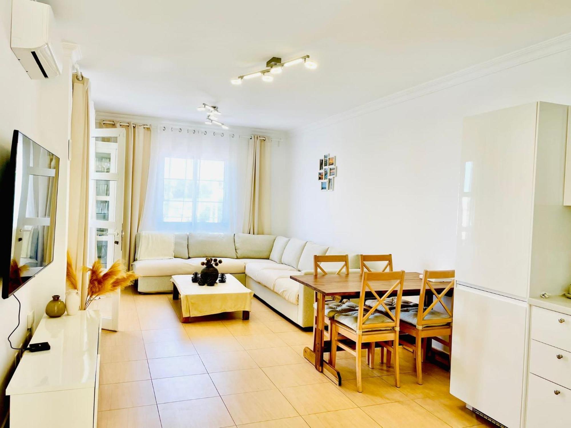 Costa Adeje, 2 Bedrooms *