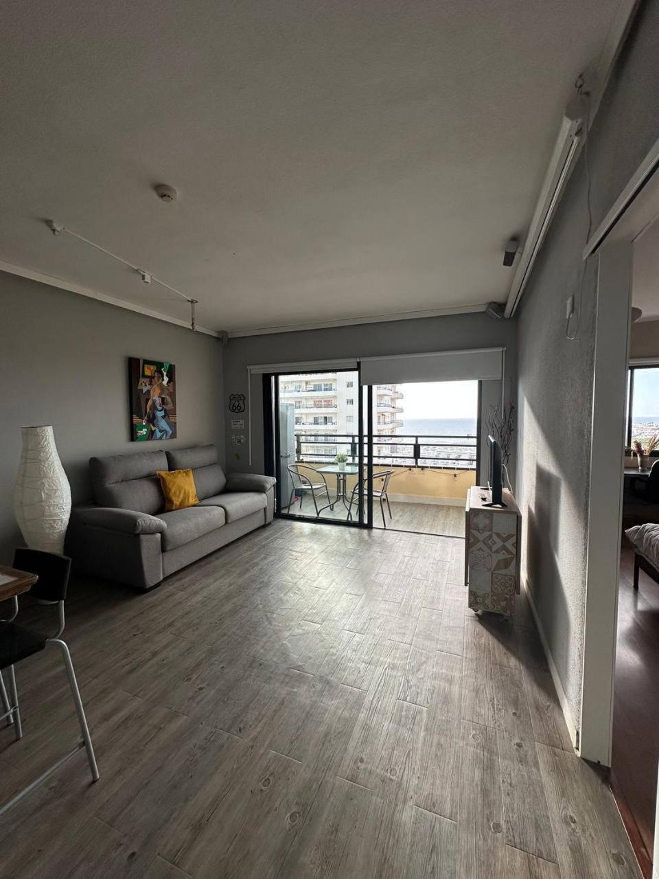Apartment Sunset Haven: Amazing With Relaxing Ambiance And Scenic Views Costa Adeje (Tenerife)