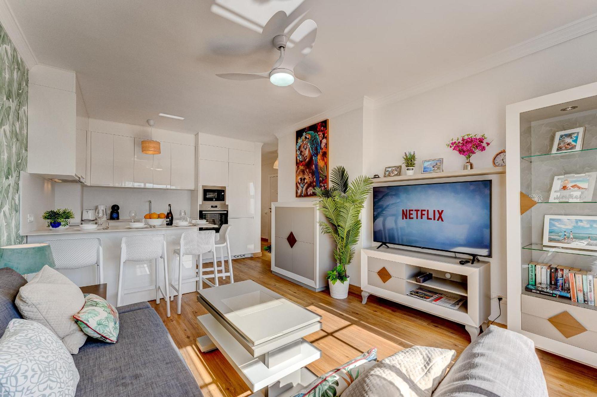 Yucca Park, Lovely, Quiet, 2 Bedroom, 70m2, Ocean Pool View! *