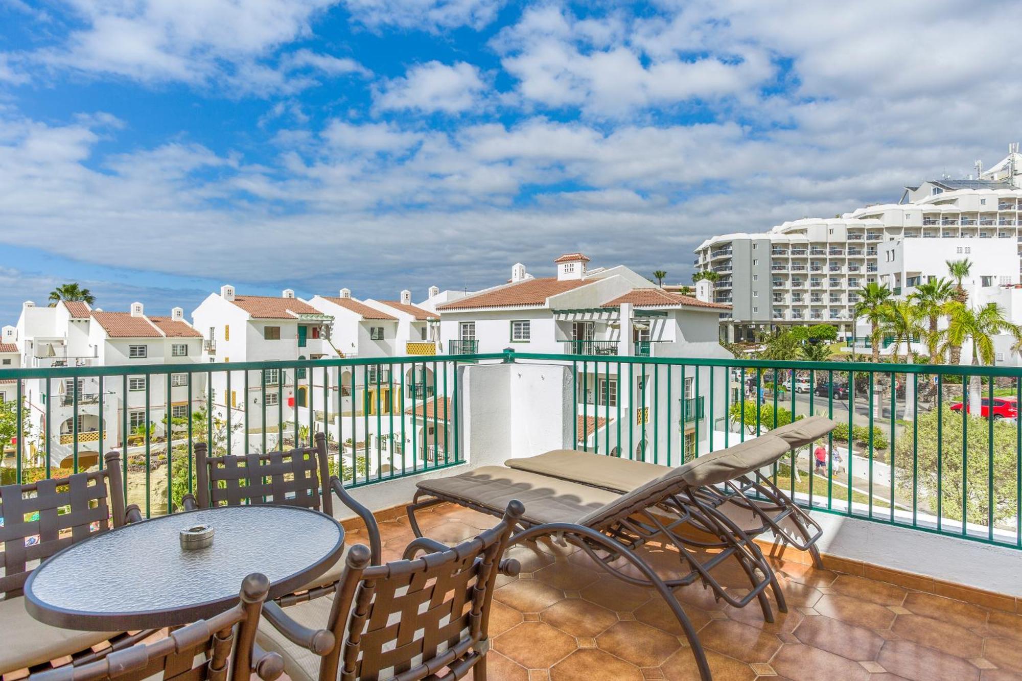 Sunset Harbour Club 3* Costa Adeje (Tenerife)