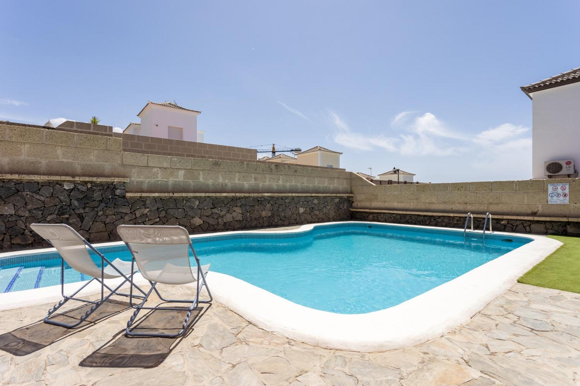Chloe Tenerifesummervillas Giant Private Pool 11 Meters Long *