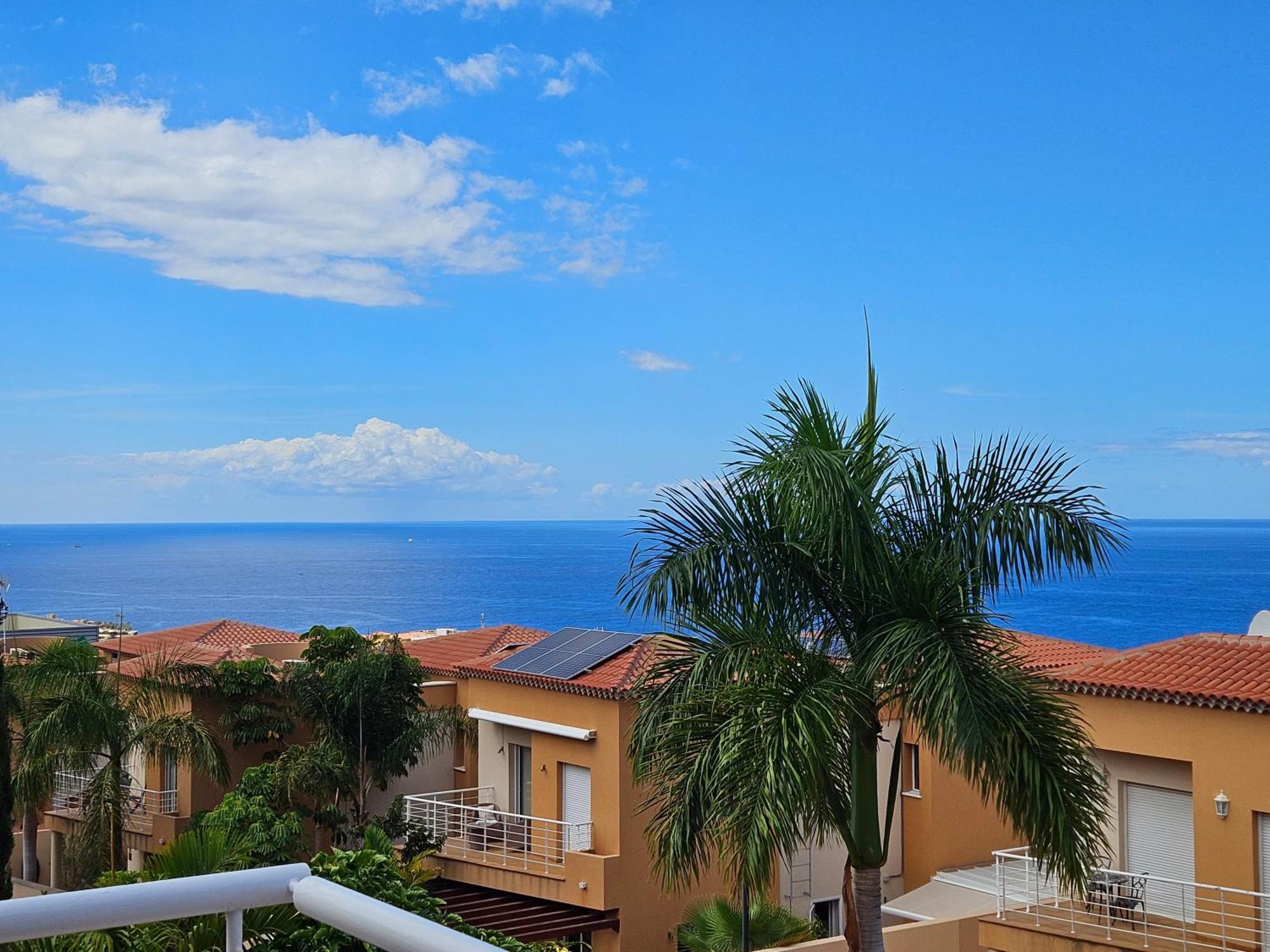 My Island Escape - Sea Views - Private Pool, Sauna Villa *