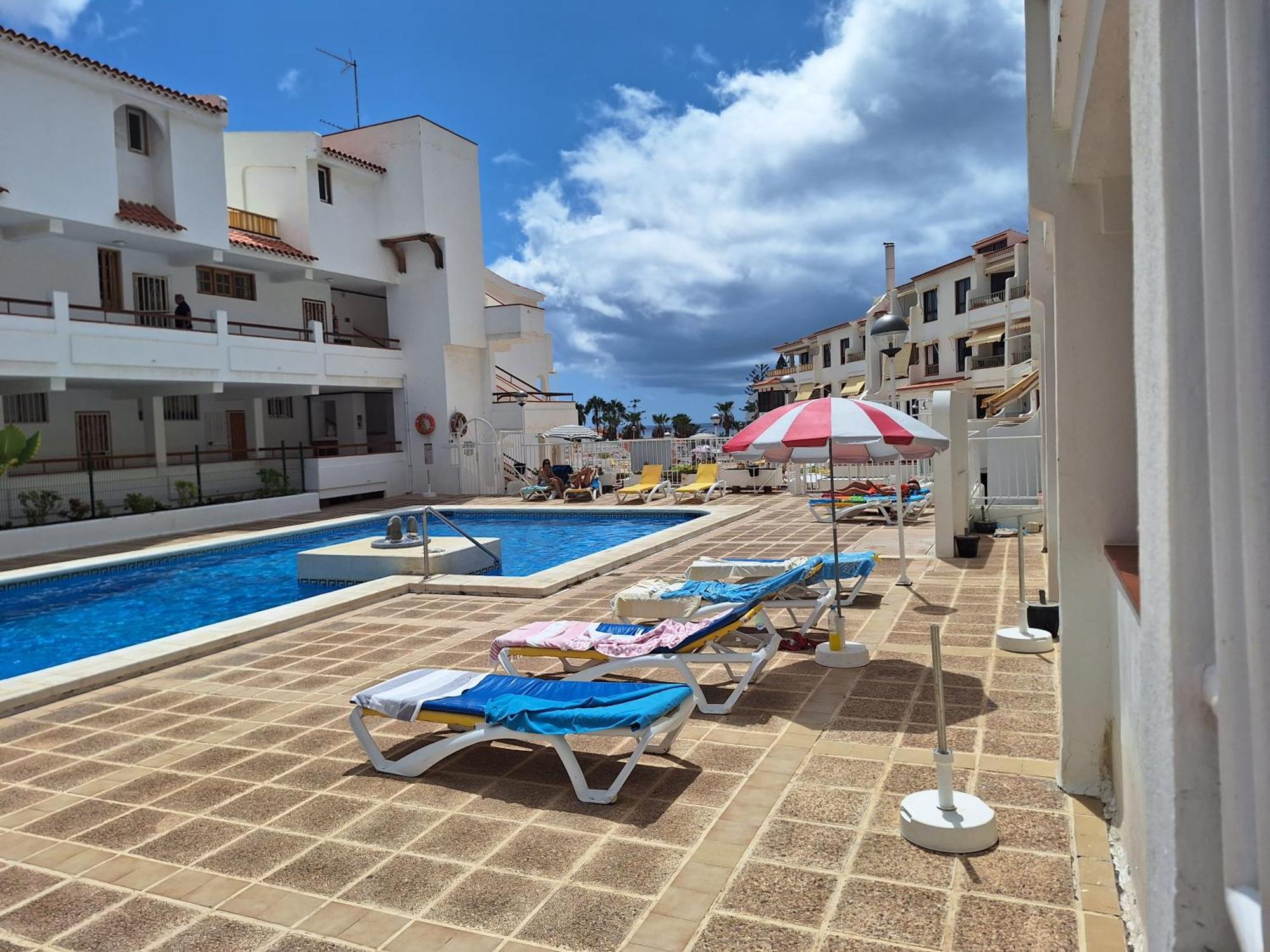 Parque Margarita, Terraza Vista Piscina * Los Cristianos (Tenerife)