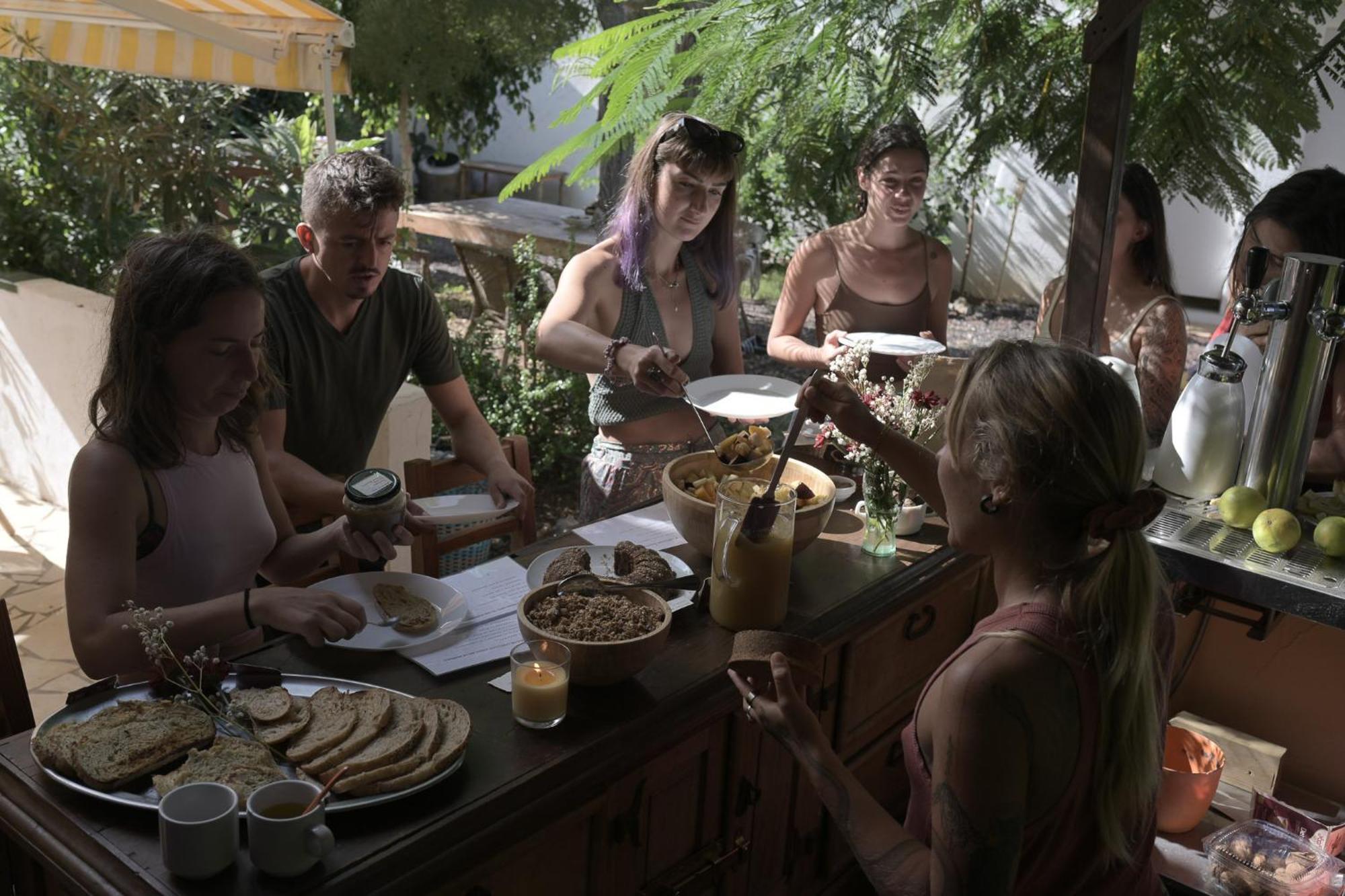 Los Amigos Nomad Hostal