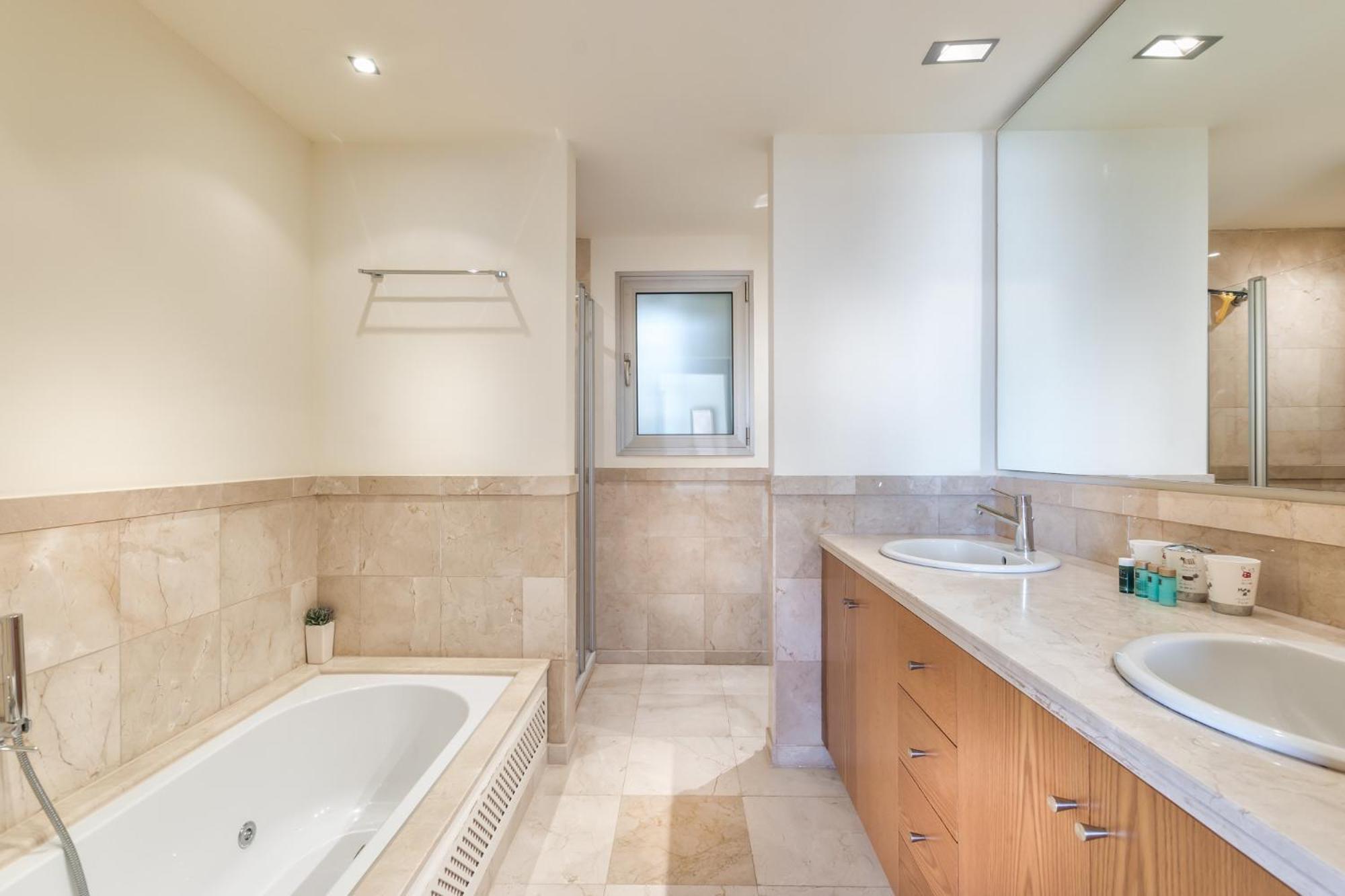Romen 2-2 Penthouse Sea View & Jacuzzi 2b * Palm-mar