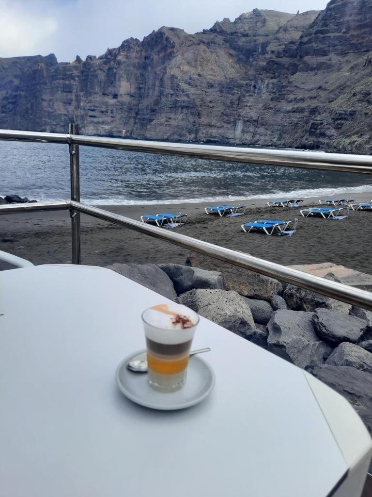 Amazing View Los Gigantes & La Gomera