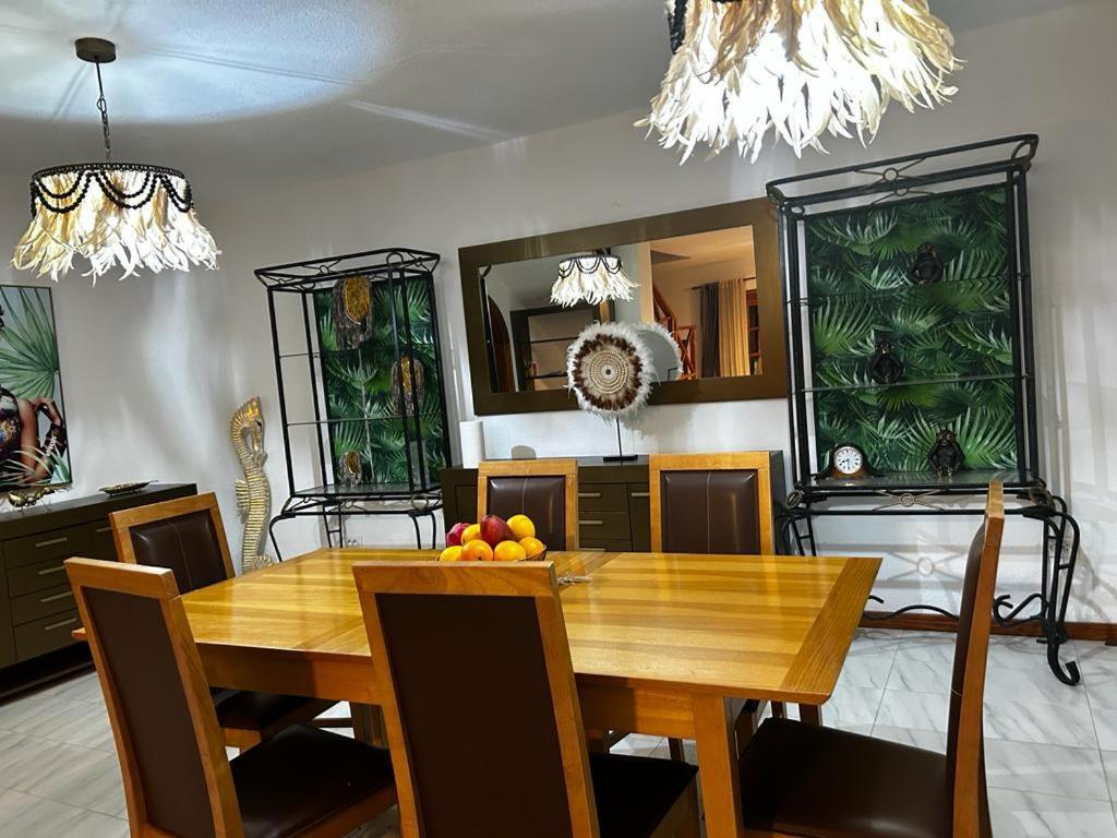 Natali ,luxury 3-levels Large On Tenerife, Ocean View, Private Poo L& Barbecue Area Costa Adeje (Tenerife)