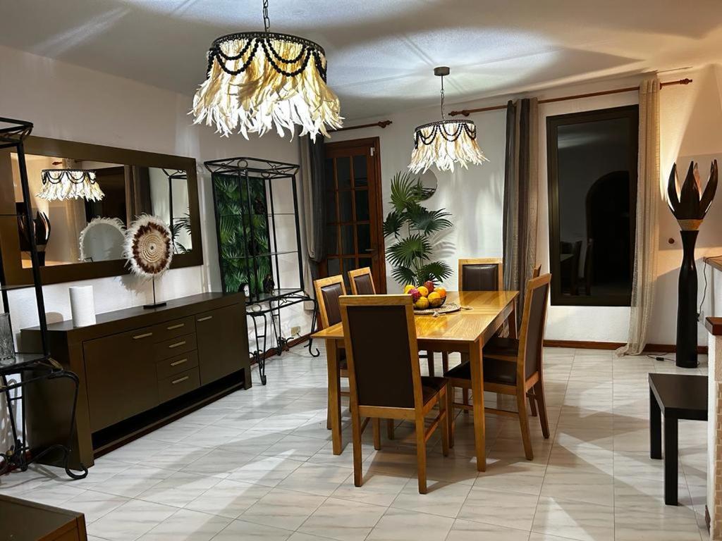 Natali ,luxury 3-levels Large On Tenerife, Ocean View, Private Poo L& Barbecue Area Villa *