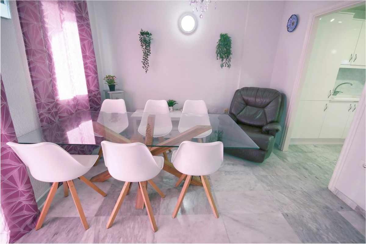 Dinastia D201 By Tenerife & Sales * Los Cristianos (Tenerife)