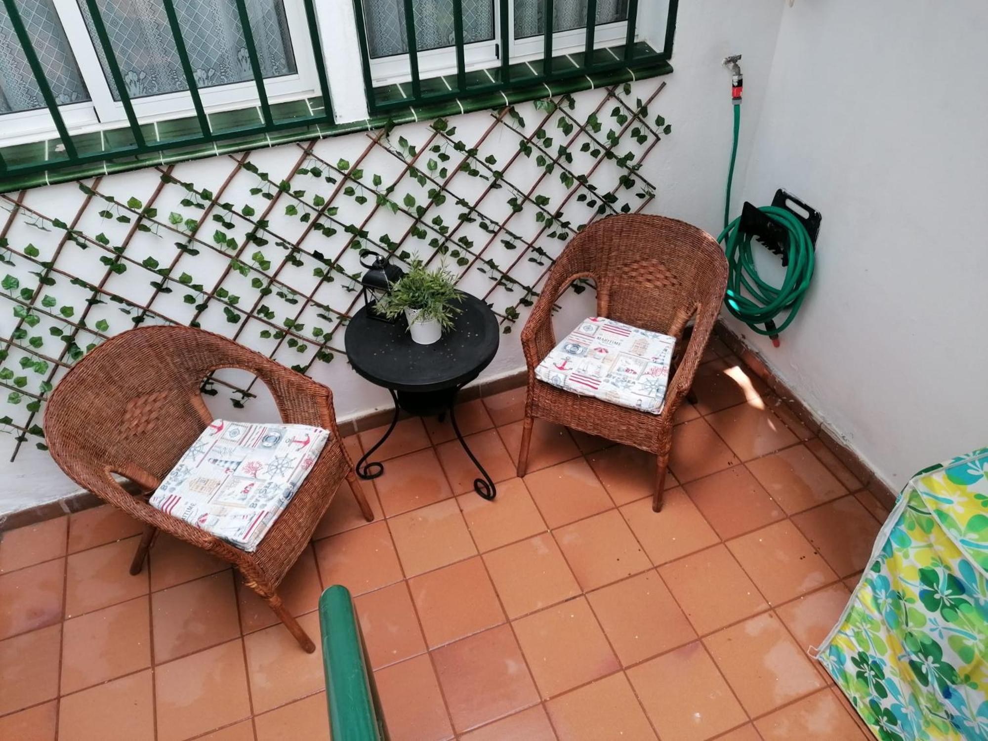 Apartamento En Un Bajo 2 Camas Individual Casa Compartida