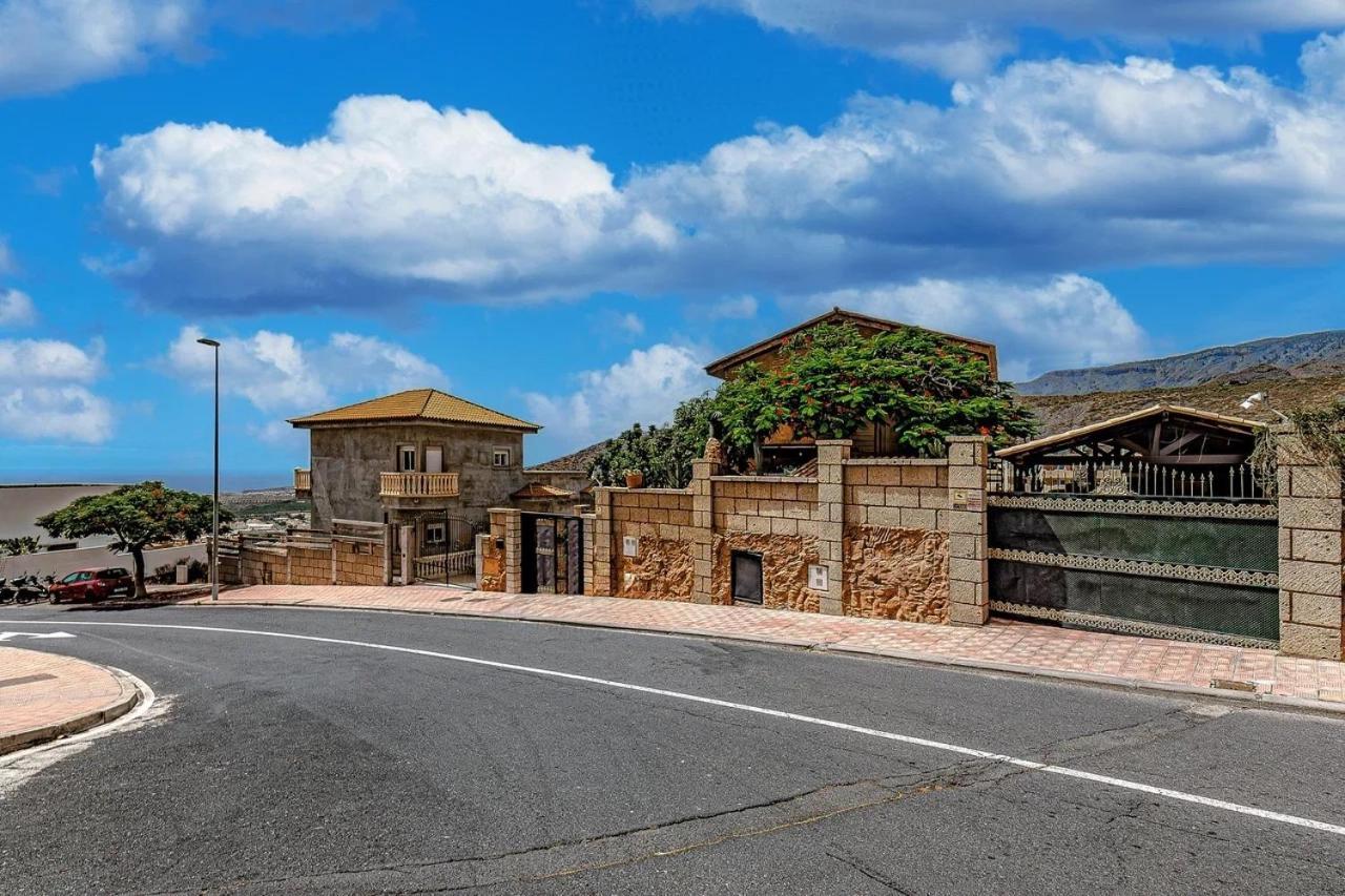Villa Tenerifeopenhome Charming Cave Costa Adeje (Tenerife)