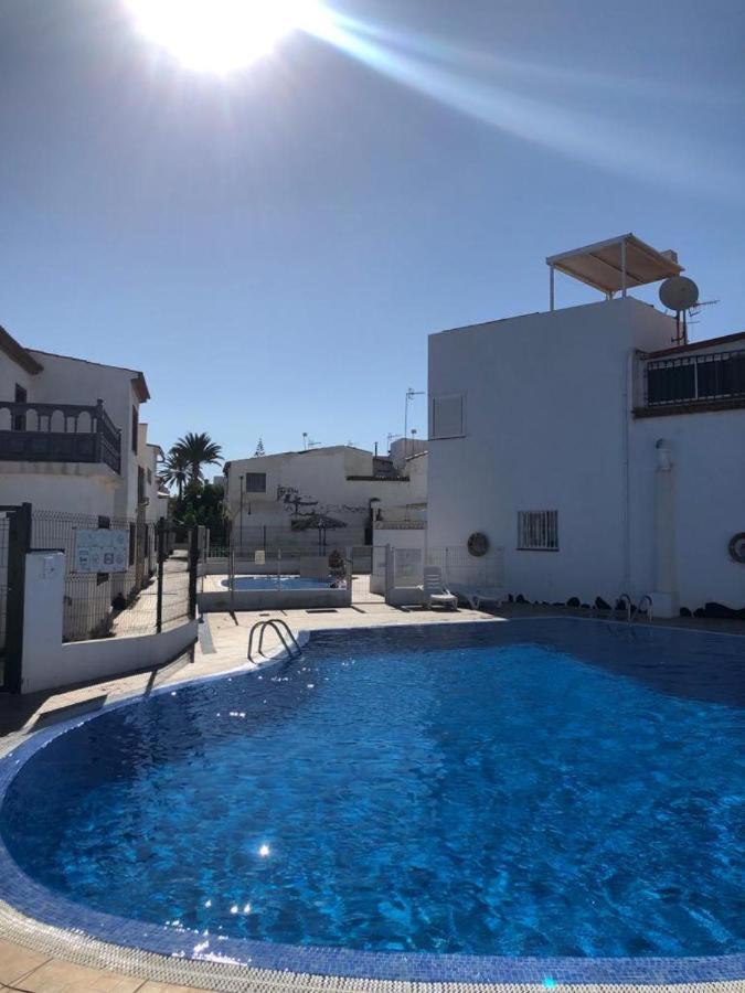 Vakantiehuis * Holiday * Casa De Vacaciones * Urb. Chayofita
