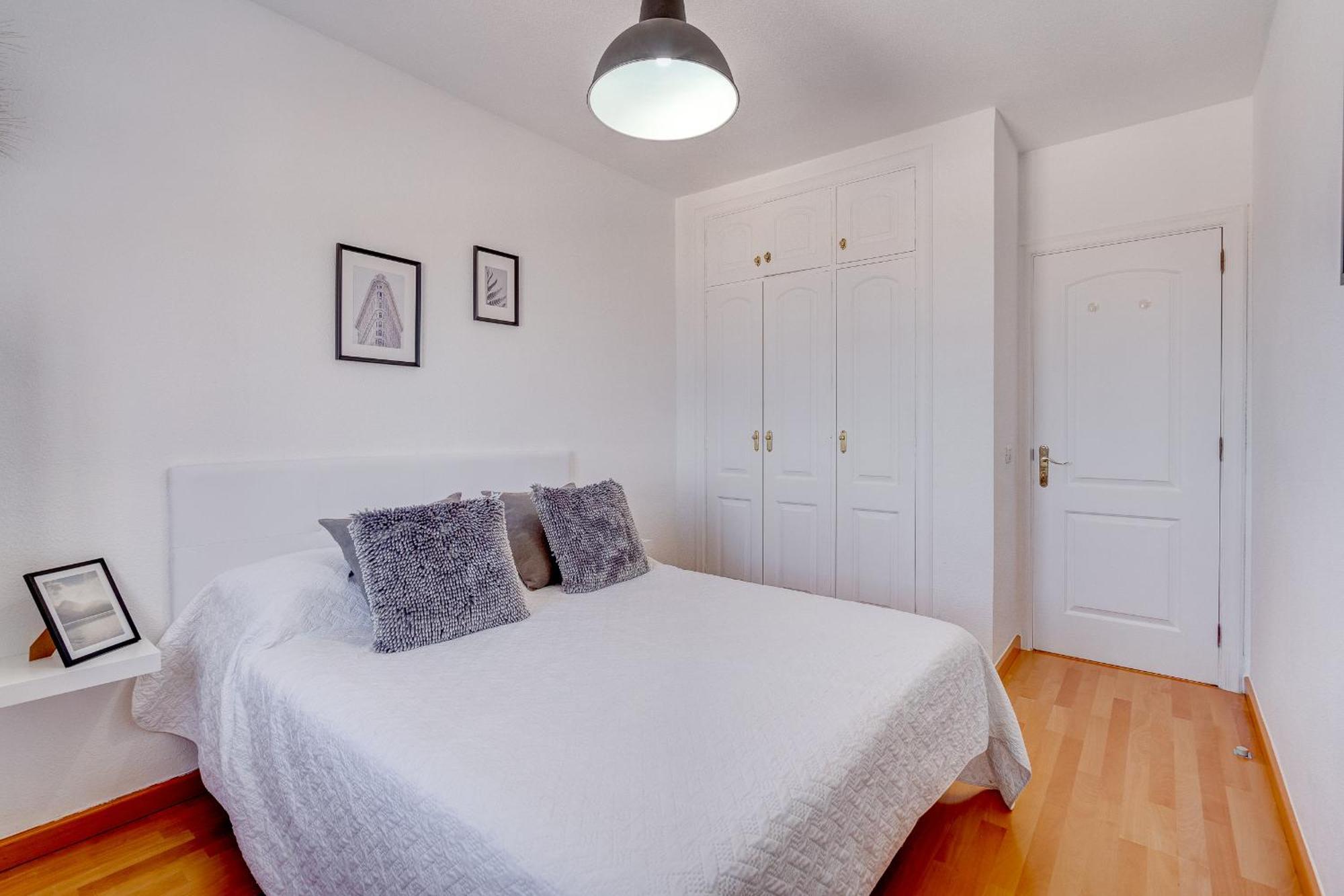 Bellarosa Sunset Ocean View In With Airco, Garage Apartment *