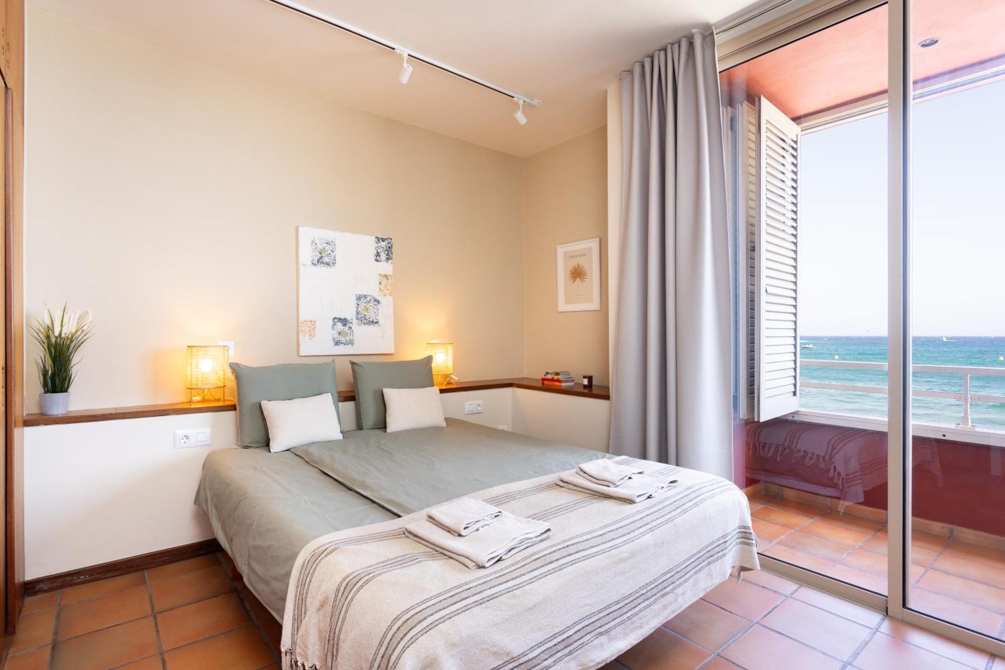 Appartement Spectacular Beachfront Loft-style Casa Corina Ii