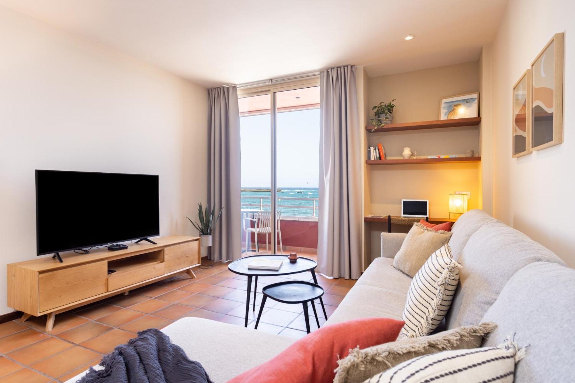 Spectacular Beachfront Loft-style Casa Corina Ii Appartement