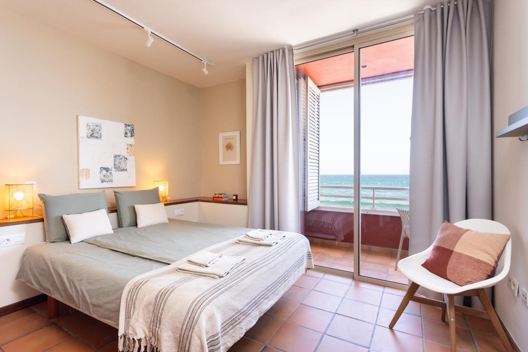 Appartement Spectacular Beachfront Loft-style Casa Corina Ii