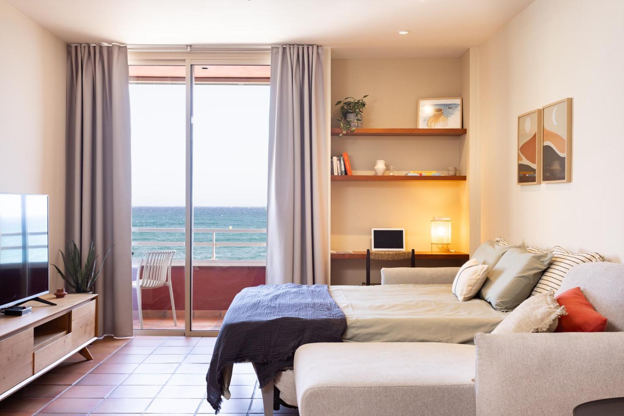 Appartement Spectacular Beachfront Loft-style Casa Corina Ii