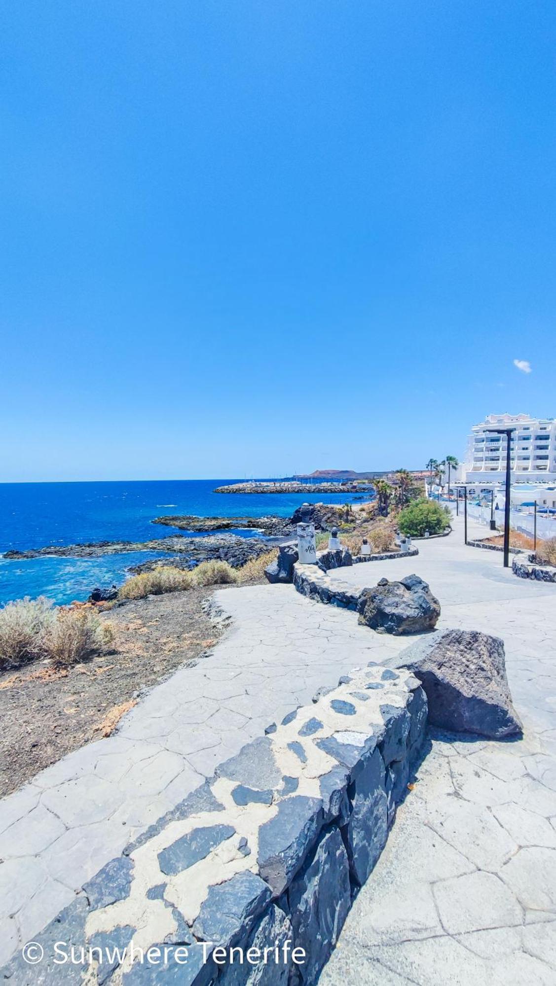Spacious With Private Garden In Tenerife South San Miguel de Abona