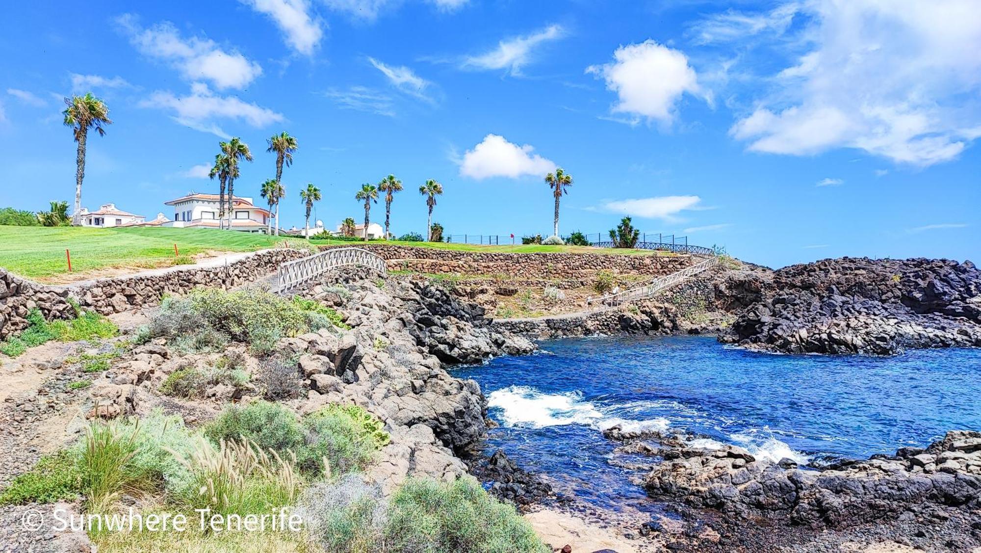 Spacious With Private Garden In Tenerife South *