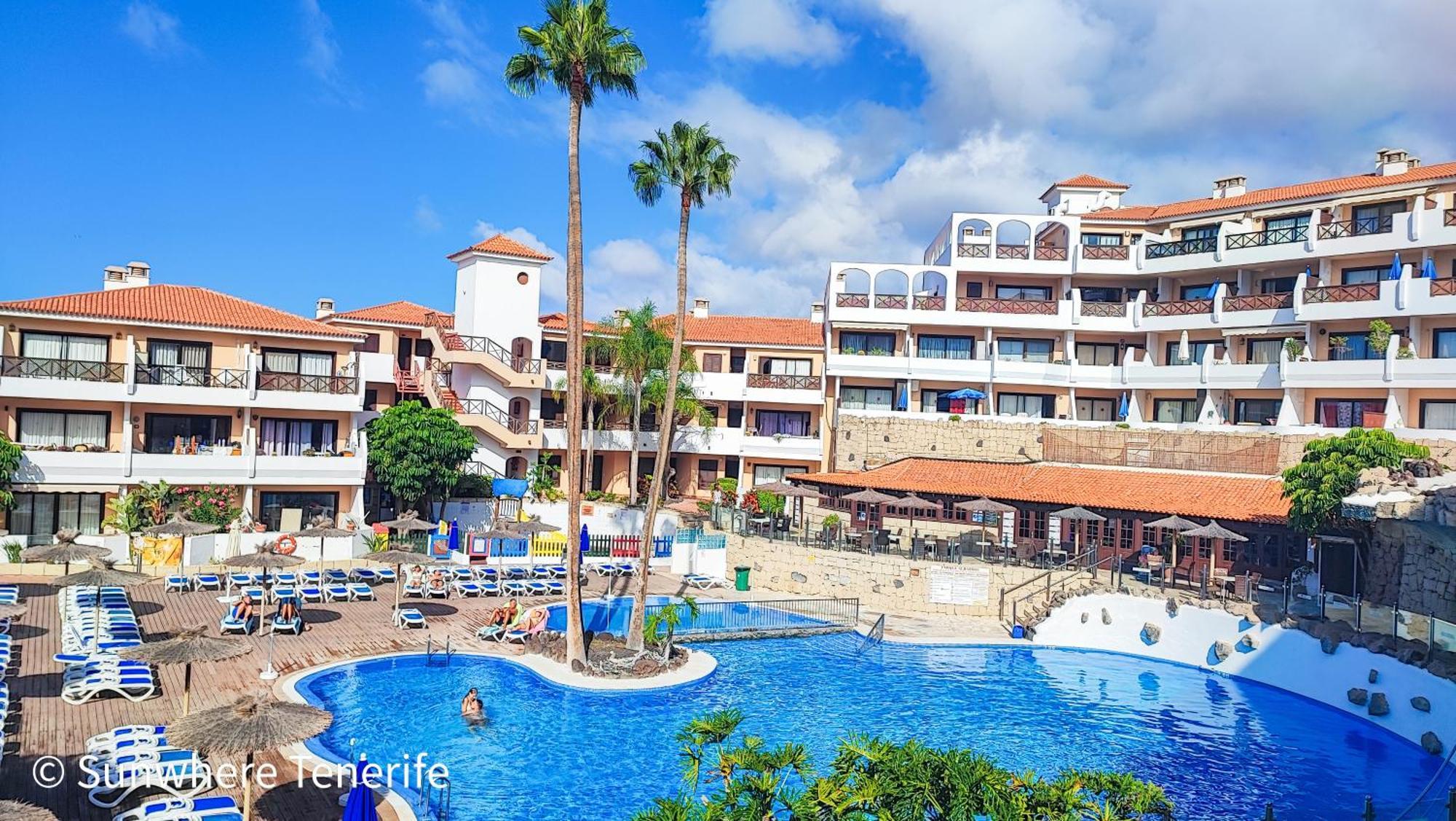 Spacious With Private Garden In Tenerife South