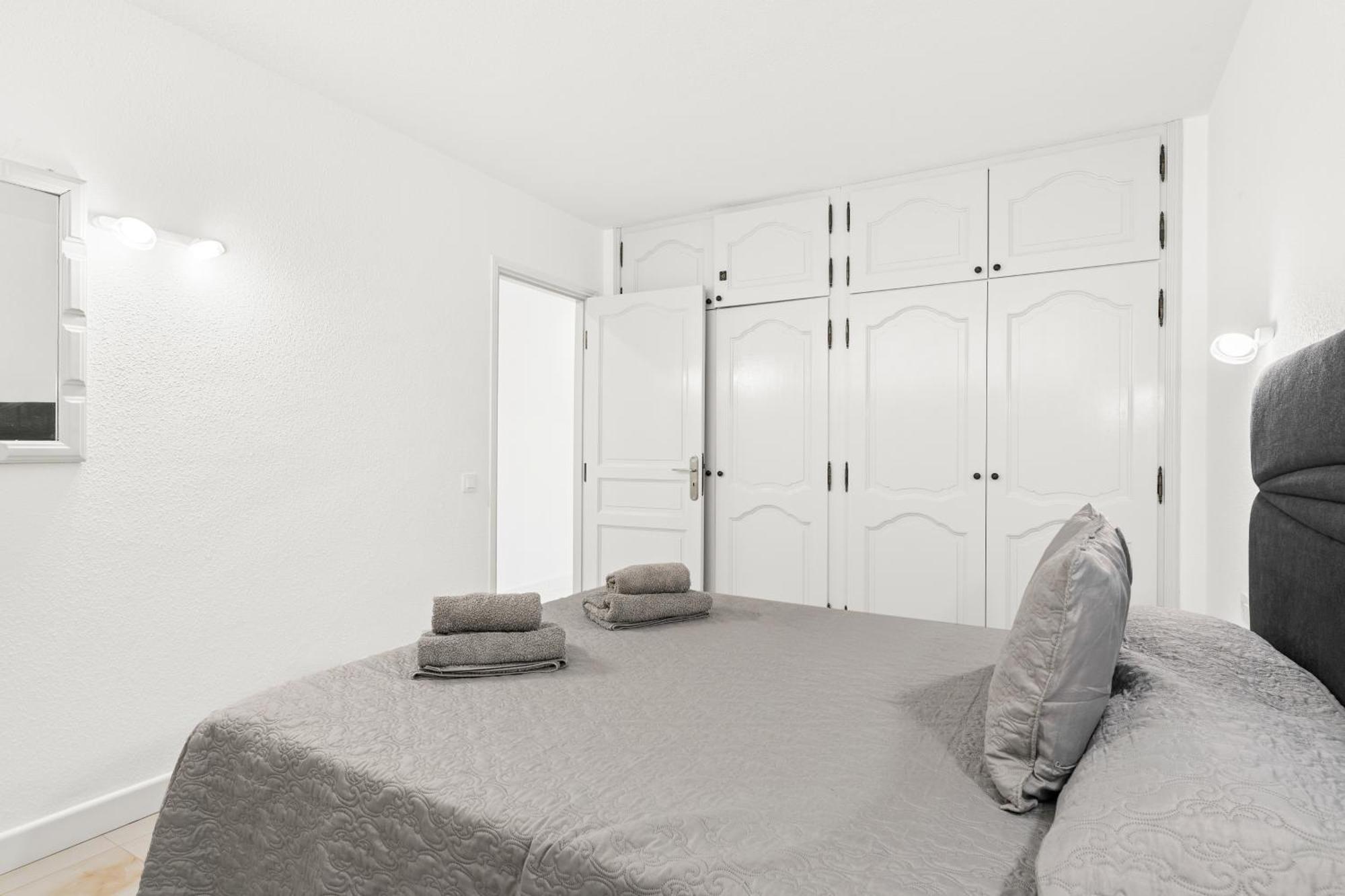 Apartamento Neptuno Ocean View, Line With Pool