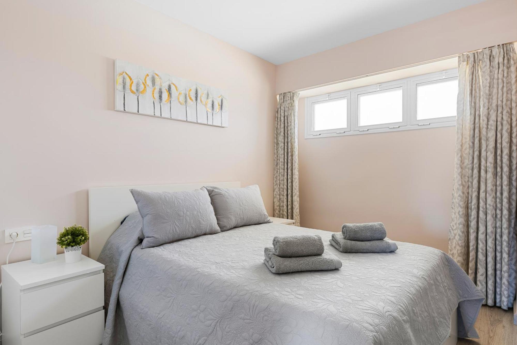 Appartement Arenas Negras Playa La Arena, Newly Renovated *