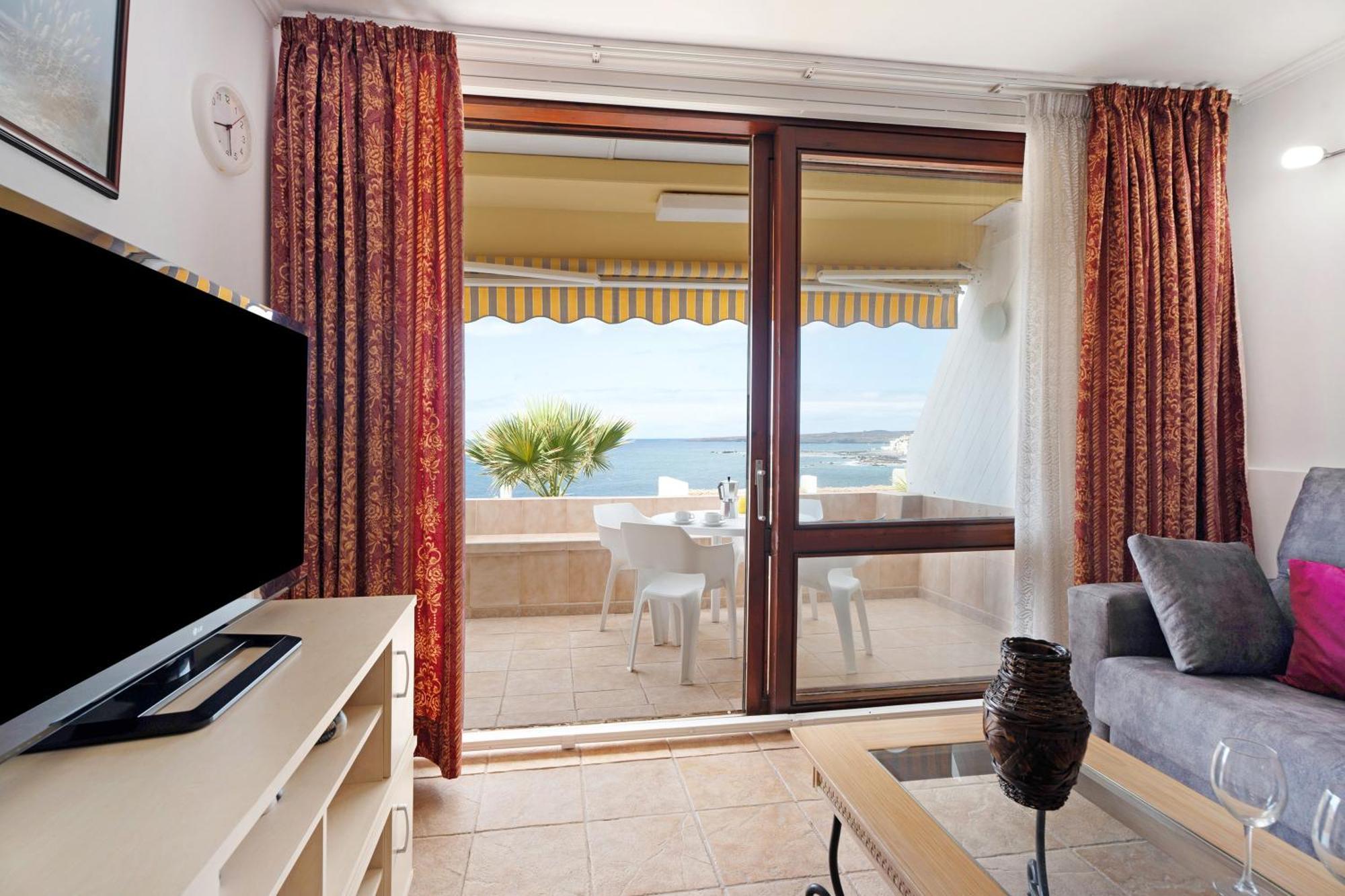 Apto 108 Wonder Located In Front Of The Sea With Swimming Pool Arona (Tenerife)