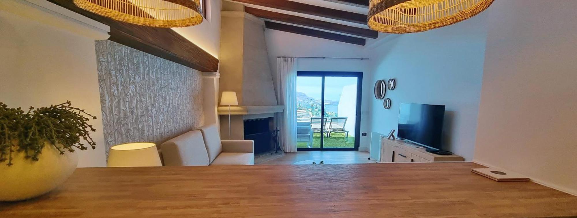 Maresía Village Chalet