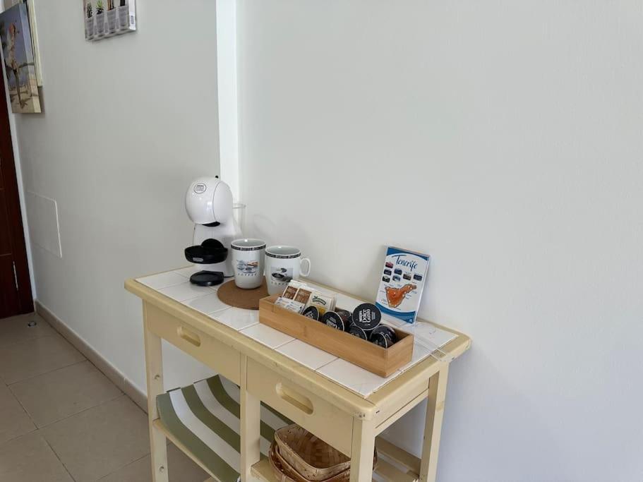 Tranquilo Y Cerca Del Mar Con Parking Privado Apartamento