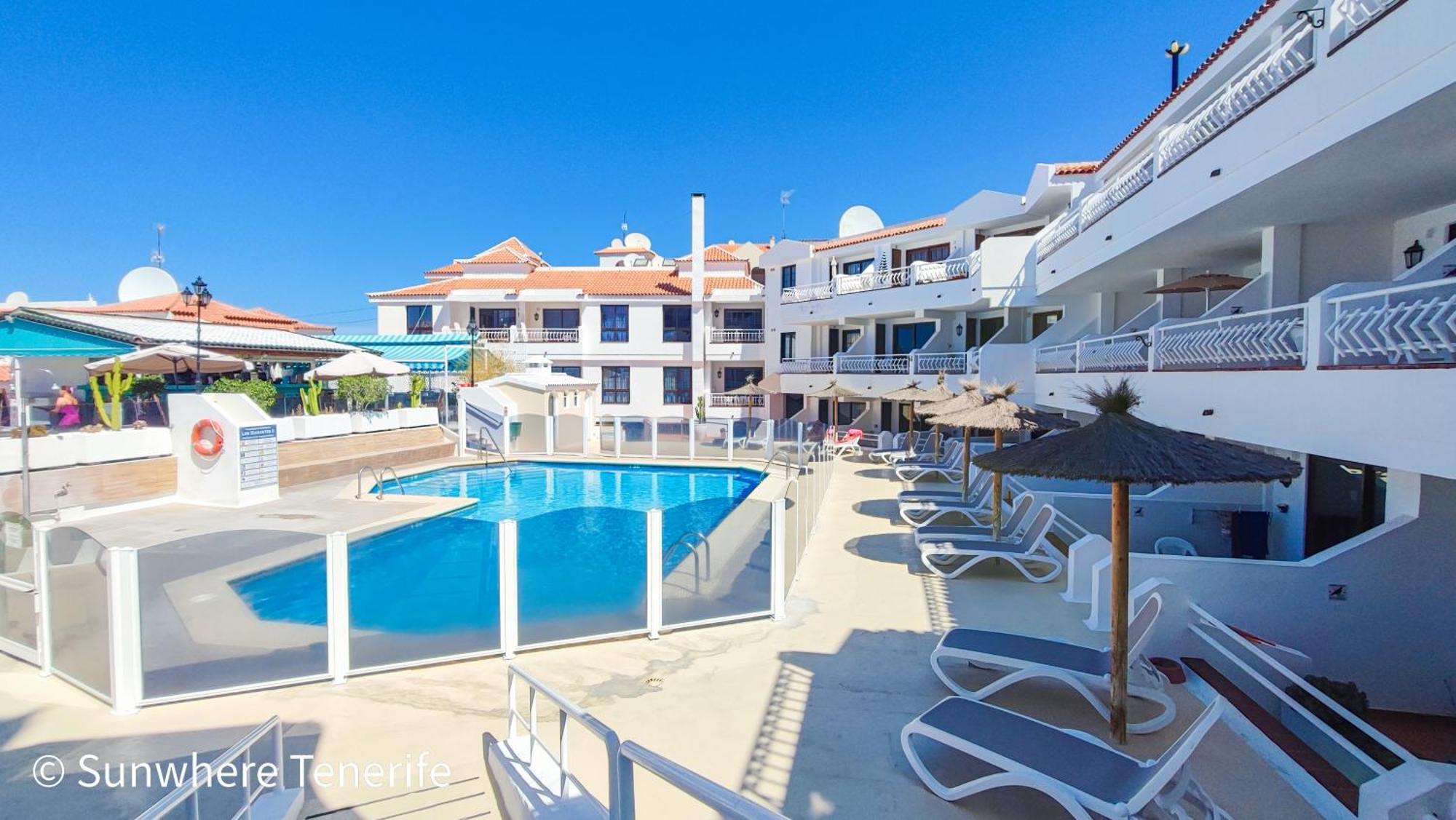 Diamantes - Relaxing Tenerife Getaway - Heated Pool - Cristianos Apartment