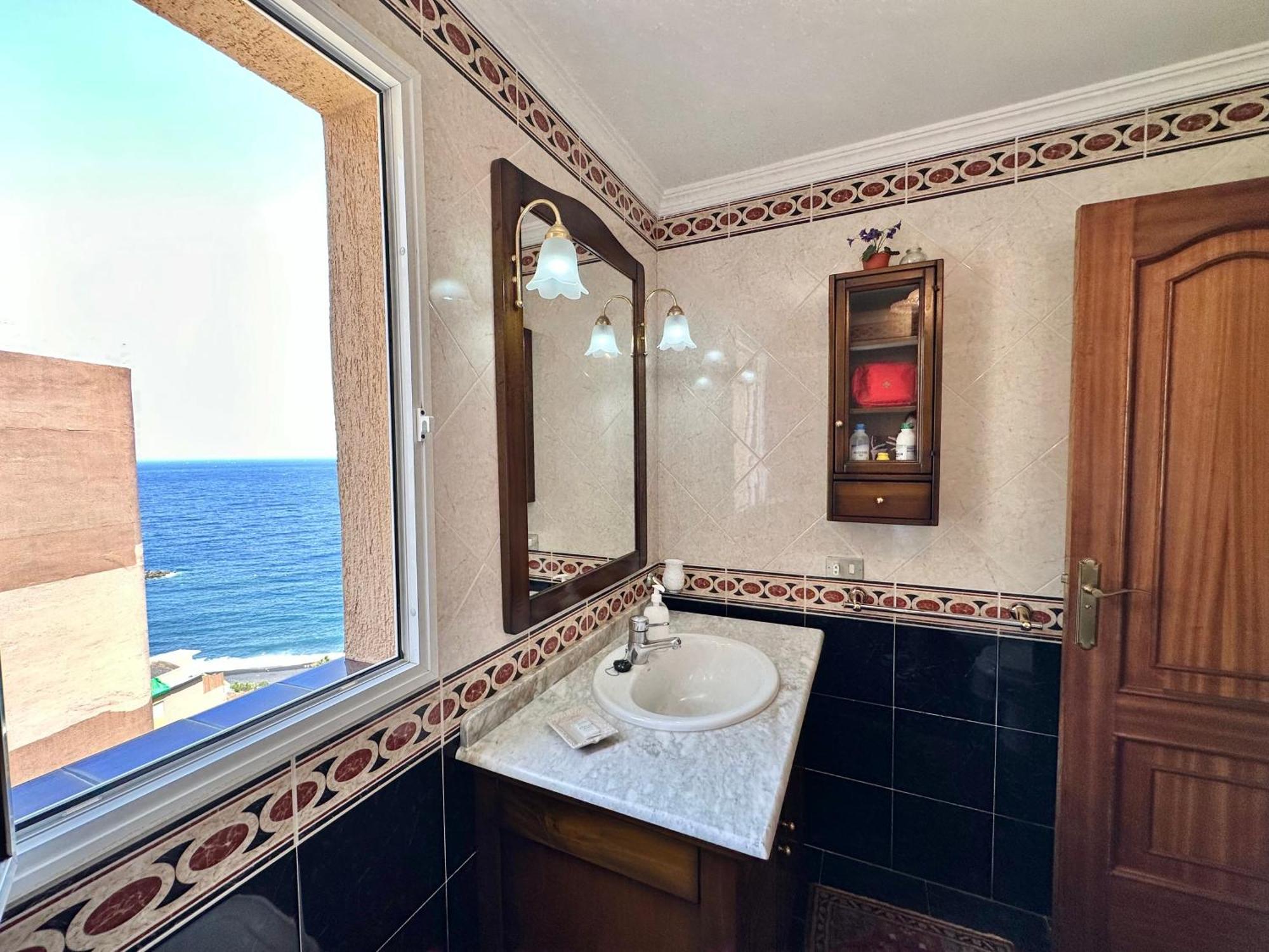 Views House Apartment Radazul