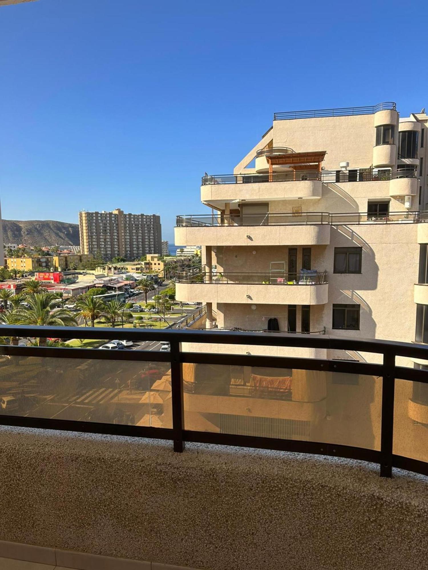 Iki Black Cristianos Appartement
