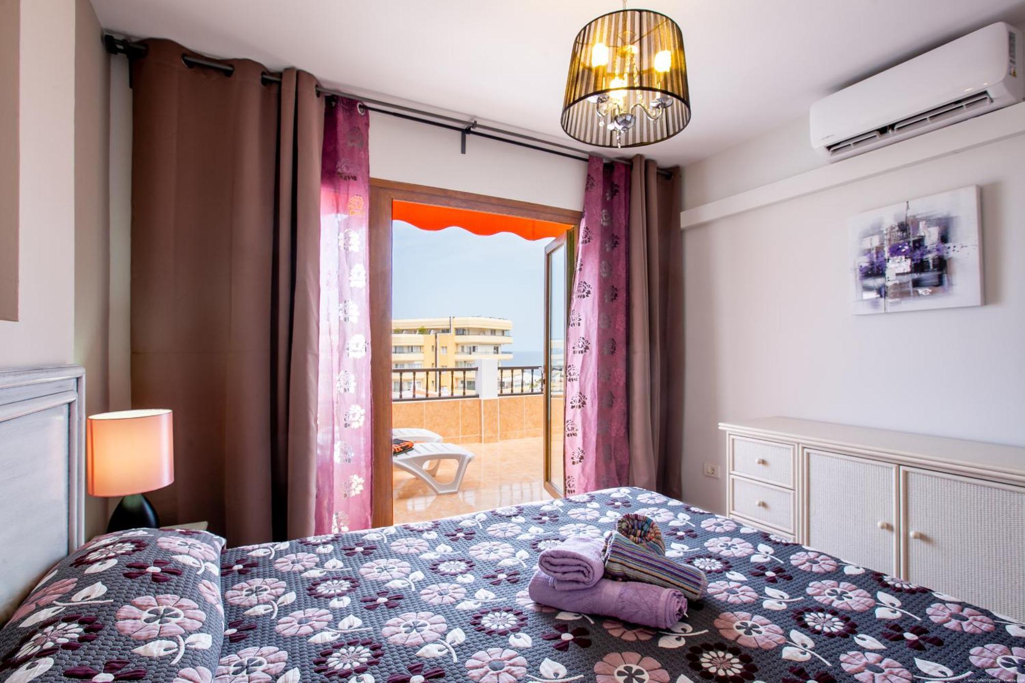 Beautiful Sea View 2 Bedroom Ocean Park Costa Adeje (Tenerife)