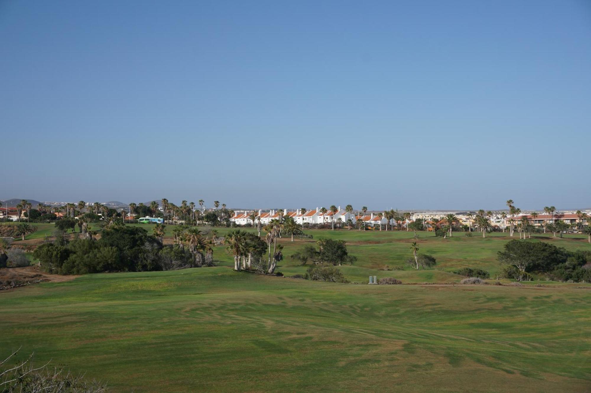 Golf Del Sur - Magnificent Panorama Of The Ocean, El Teide, And Montana Roja Apartment San Miguel de Abona