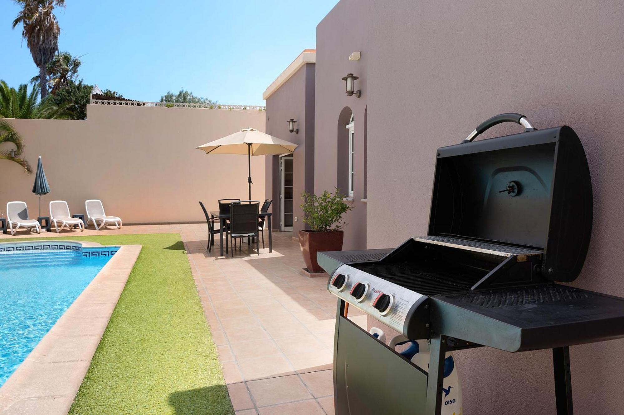 Jacaranda Villa *