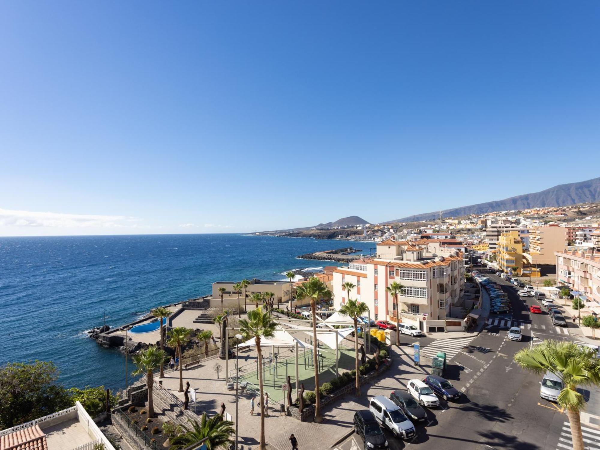 Live Basilica & Balcony Apartment Candelaria