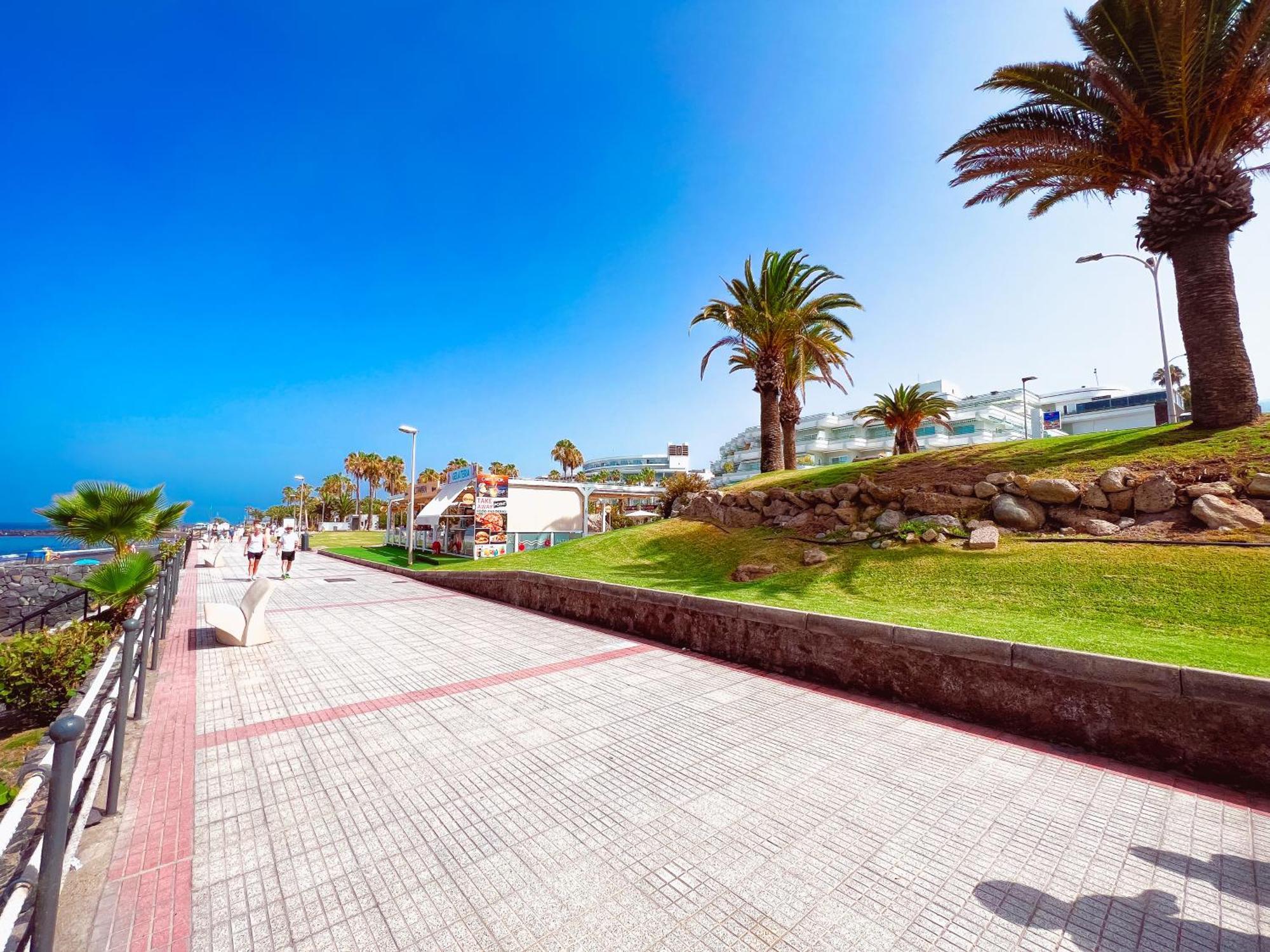 Apartment First Line In El Beril Playa Del Duque Pd1 *