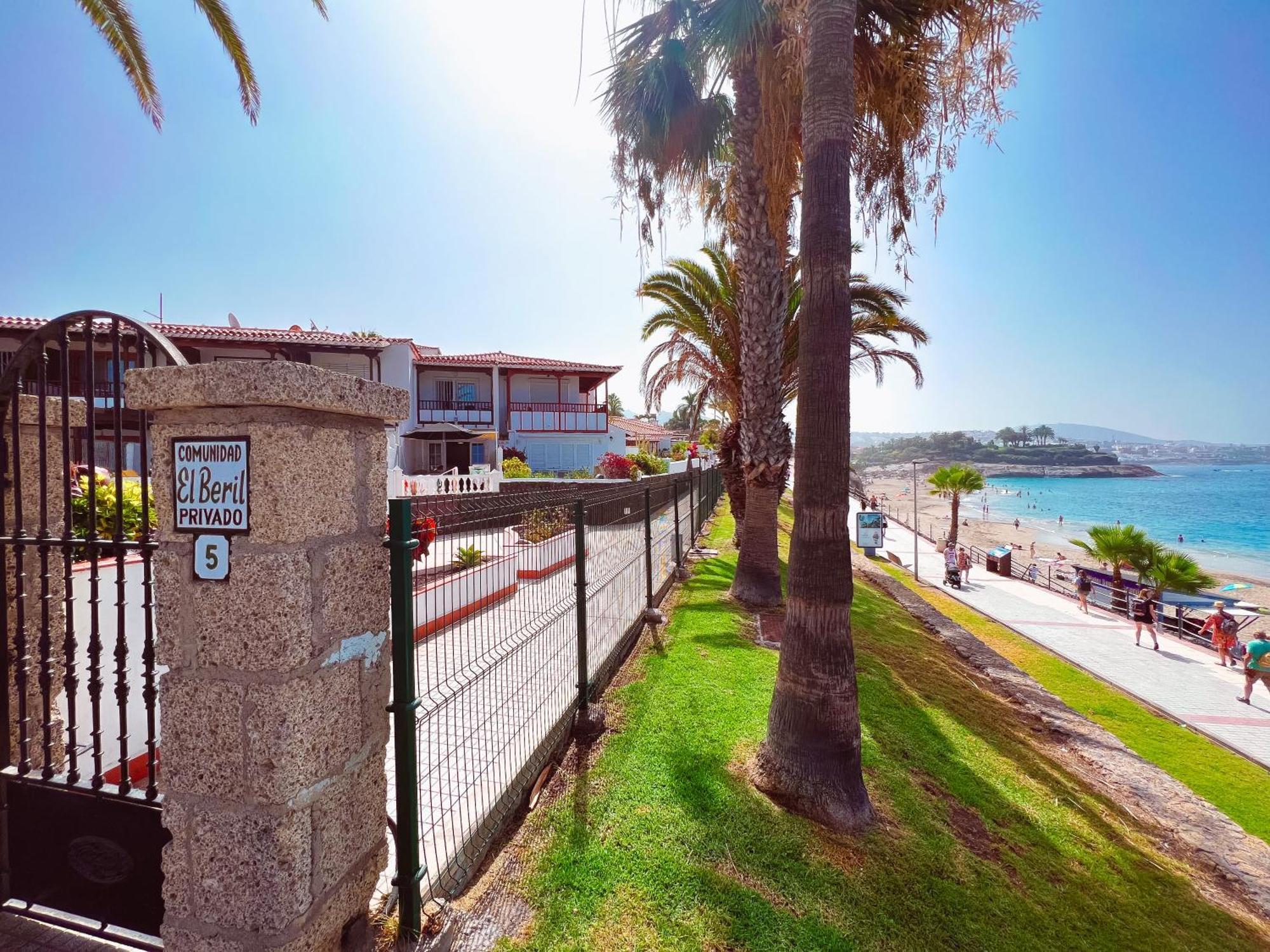 First Line In El Beril Playa Del Duque Pd1 *
