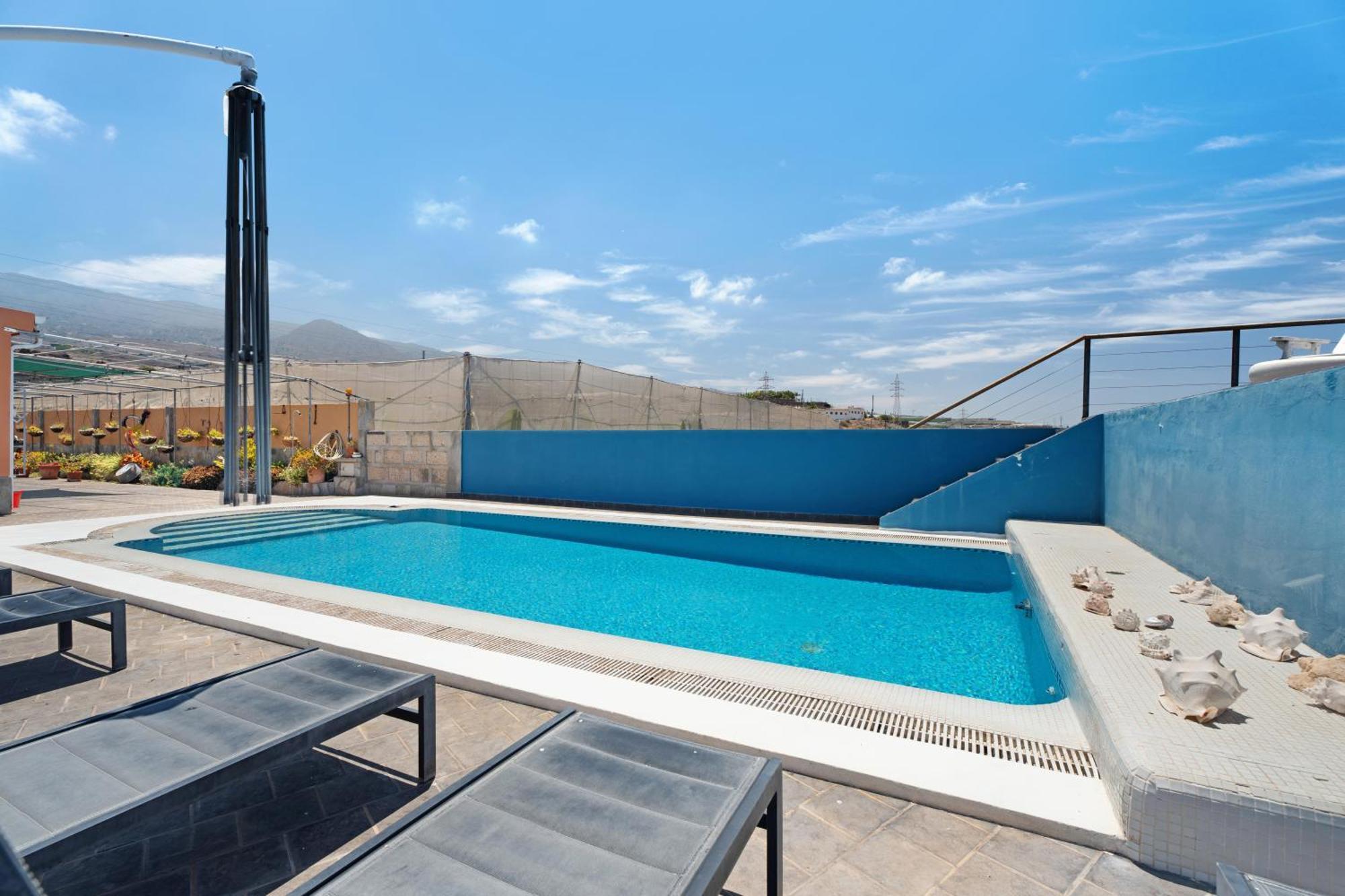 La Calabacera Casa Roja Con Piscina By Paramount Holidays Сasa de vacaciones *