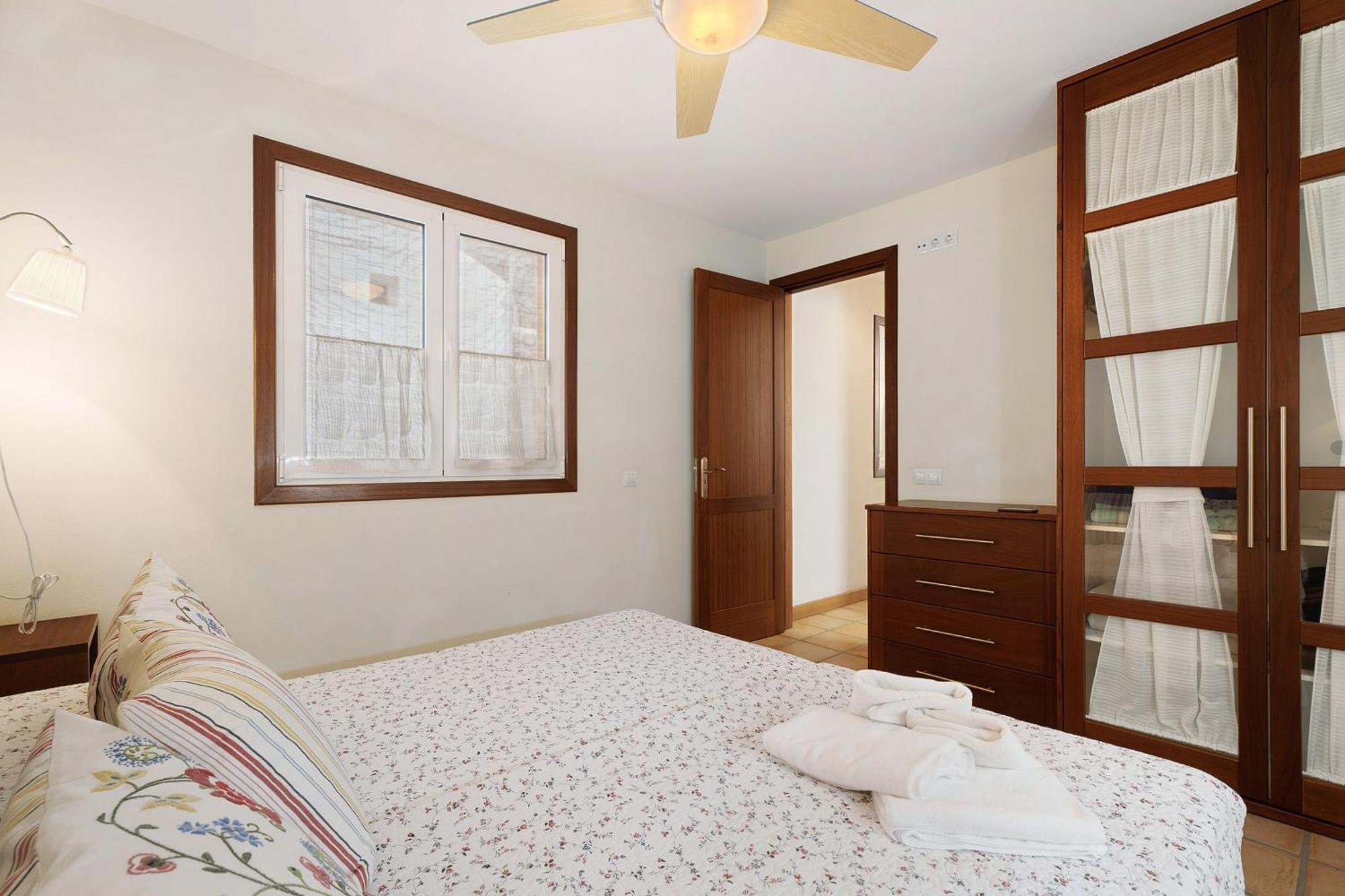 La Calabacera Casa Roja Con Piscina By Paramount Holidays Holiday home *