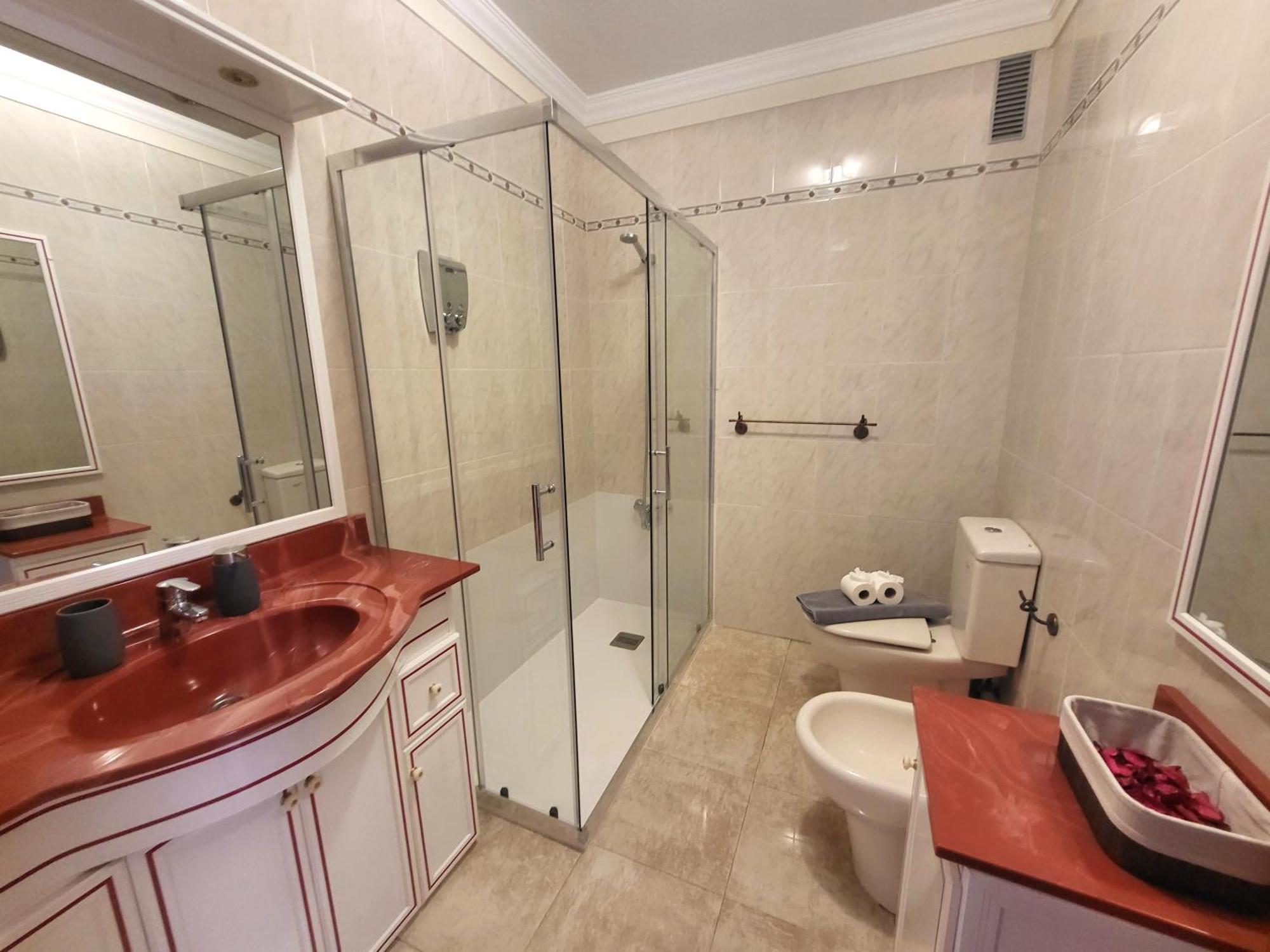 Sun Terrace Cristianos By Helloapartments * Los Cristianos (Tenerife)