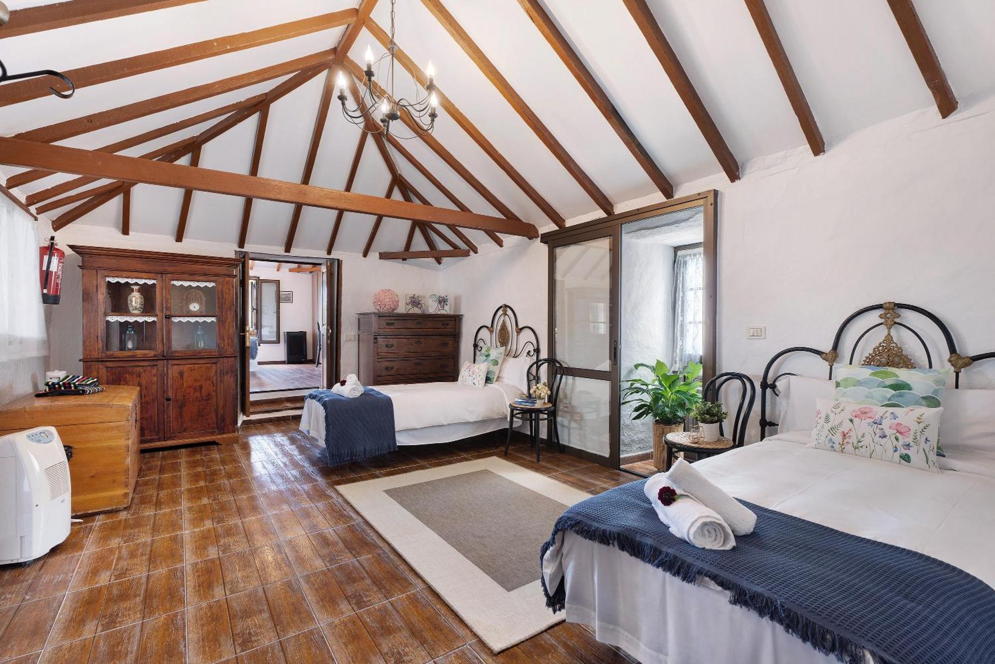 Hébergement de vacances Casa Rosalia *